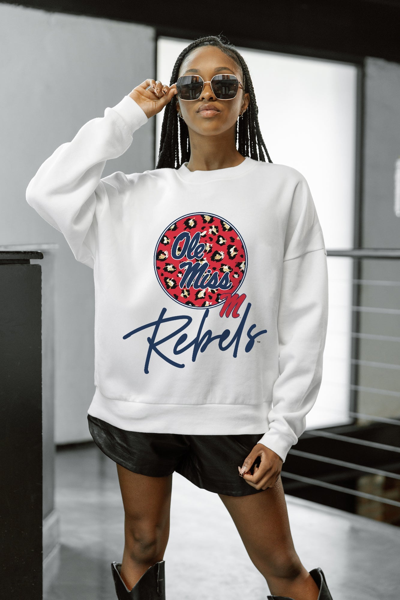 OLE MISS REBELS WILD BREAKTHROUGH PREMIUM FLEECE CREWNECK PULLOVER