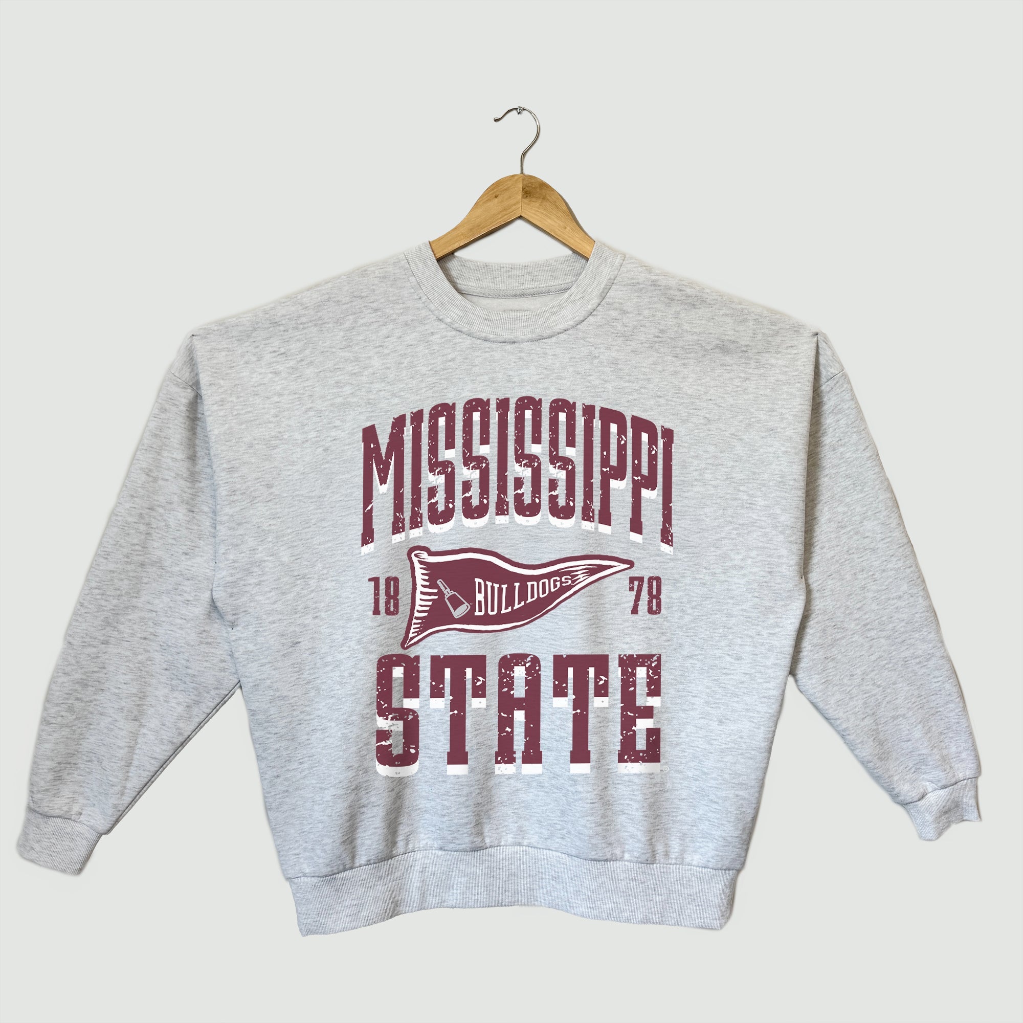 MISSISSIPPI STATE BULLDOGS PENNANT PRIDE PREMIUM FLEECE DROP SHOULDER CREWNECK PULLOVER