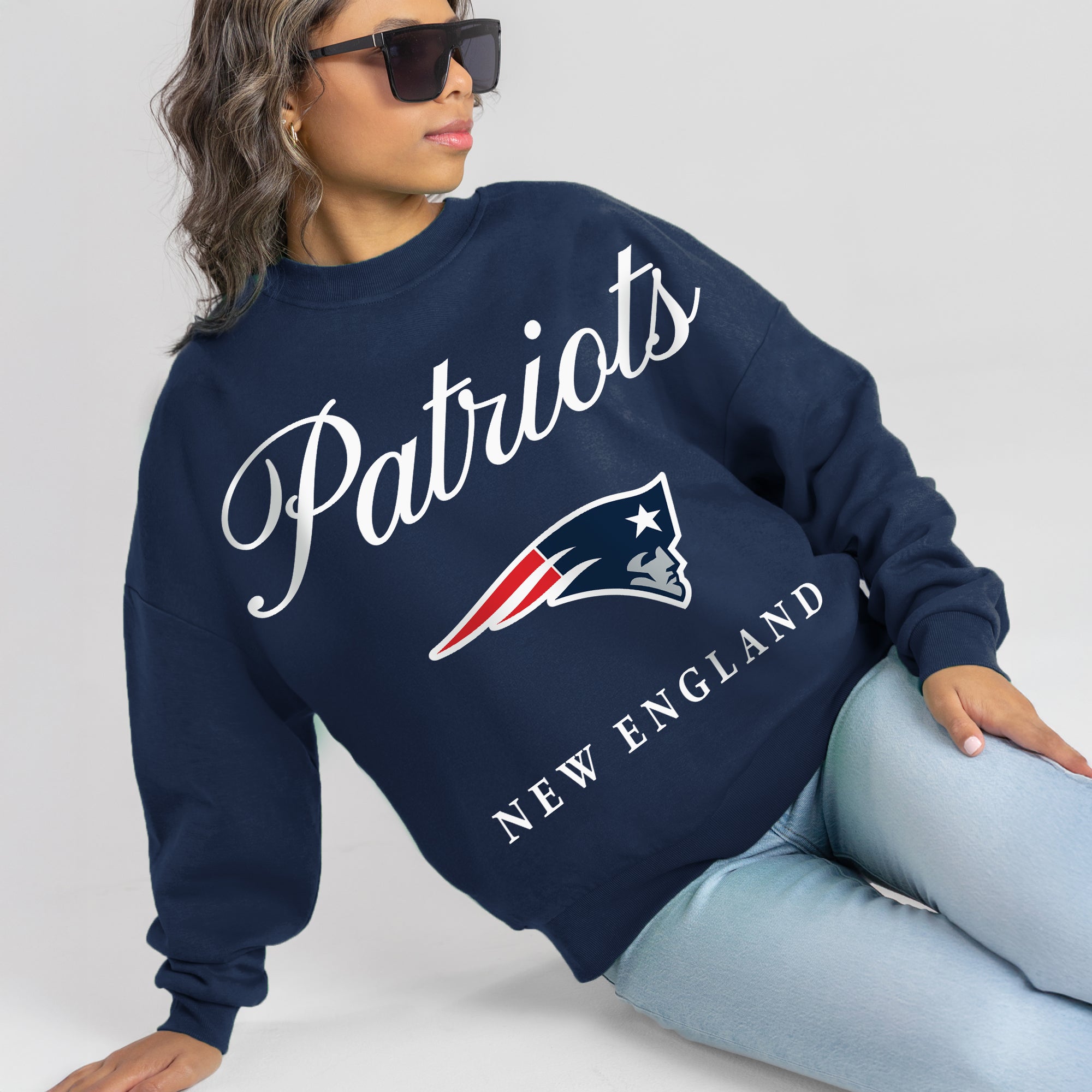 NEW ENGLAND PATRIOTS LEGACY CLUB PREMIUM FLEECE CREWNECK PULLOVER
