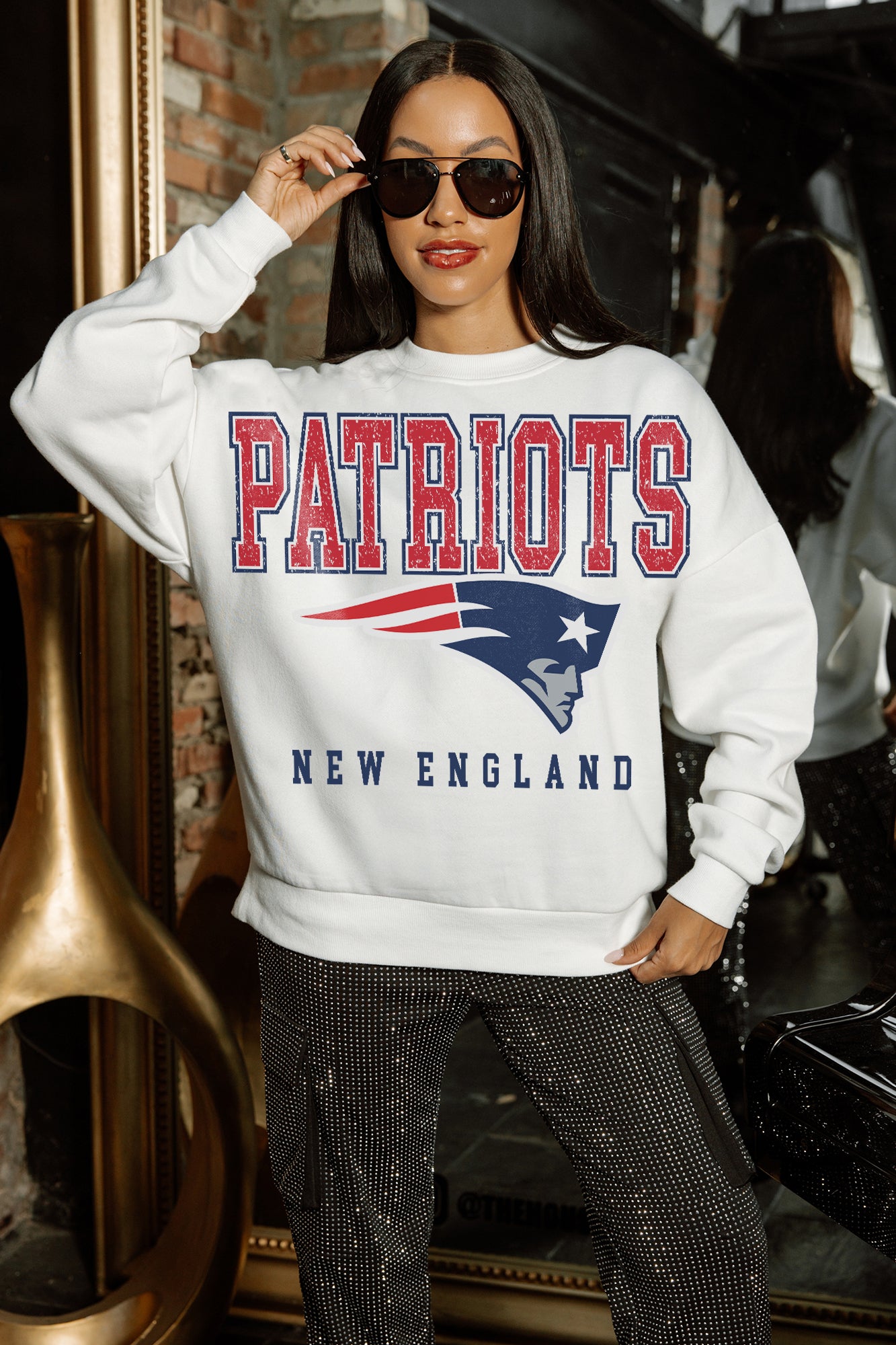 NEW ENGLAND PATRIOTS Sunday Drives Fleece Crewneck Pullover