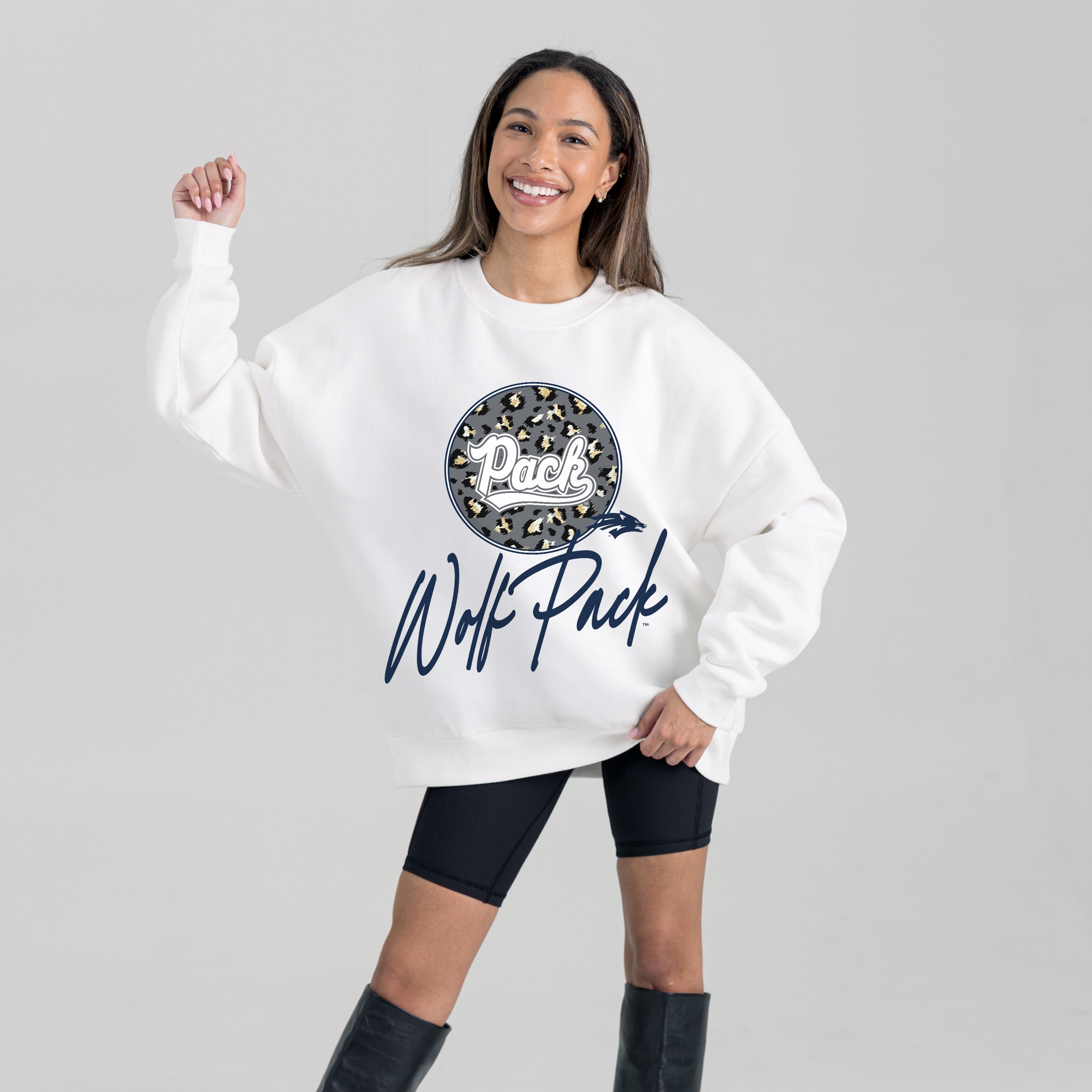 NEVADA WOLF PACK WILD BREAKTHROUGH PREMIUM FLEECE CREWNECK PULLOVER