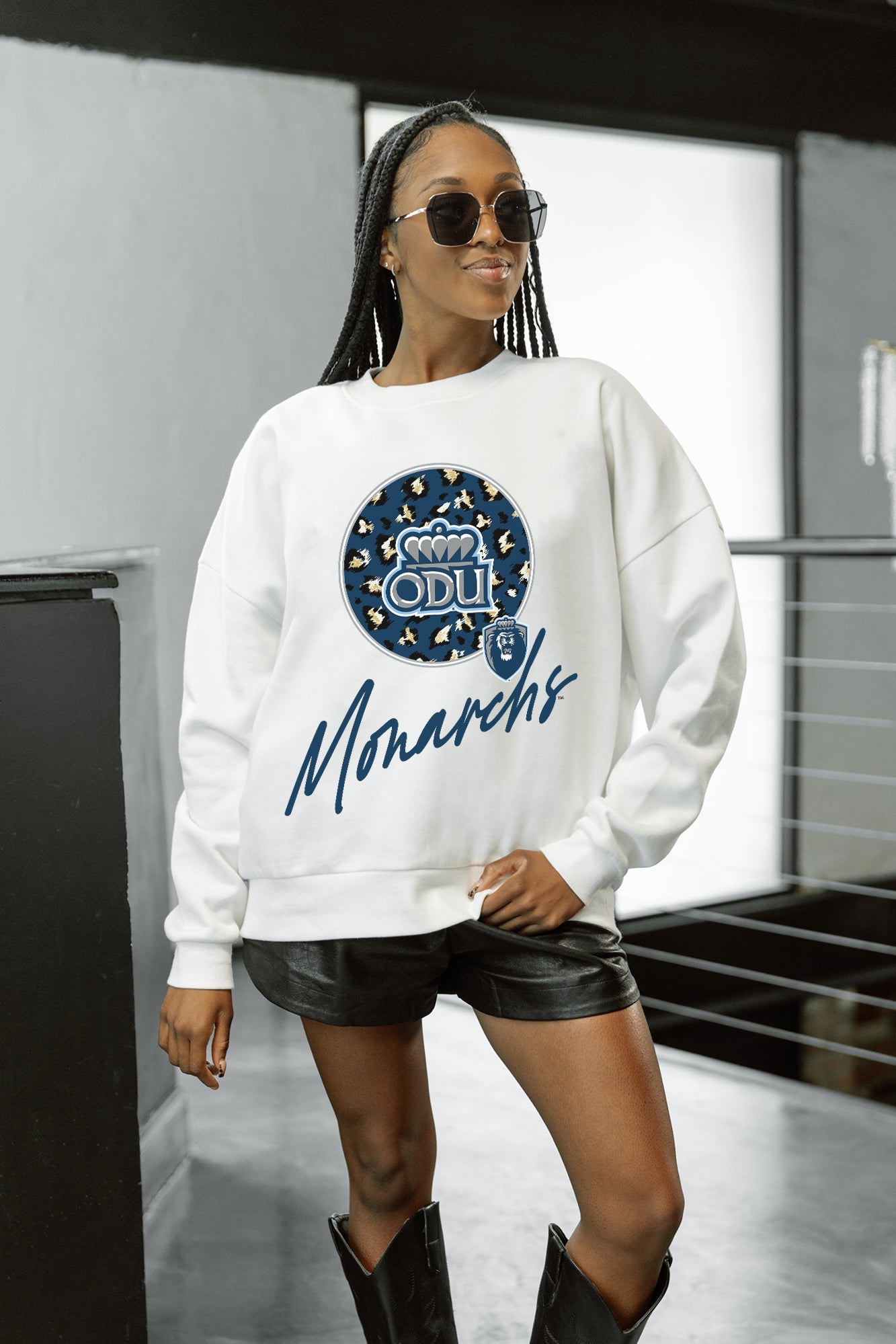 OLD DOMINION MONARCHS WILD BREAKTHROUGH PREMIUM FLEECE CREWNECK PULLOVER