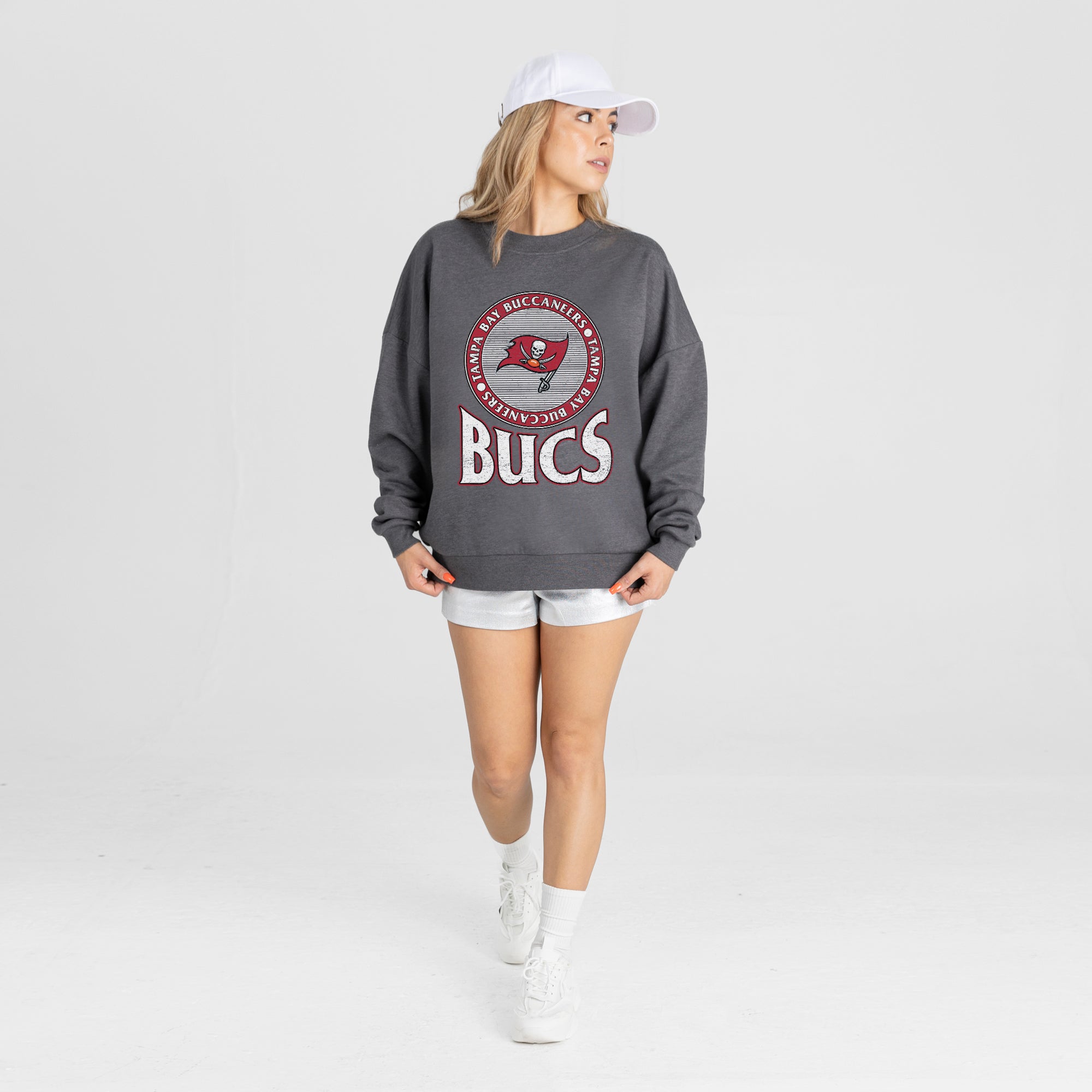 TAMPA BAY BUCCANEERS SATURDAY SEAL PREMIUM FLEECE DROP SHOULDER CREWNECK PULLOVER