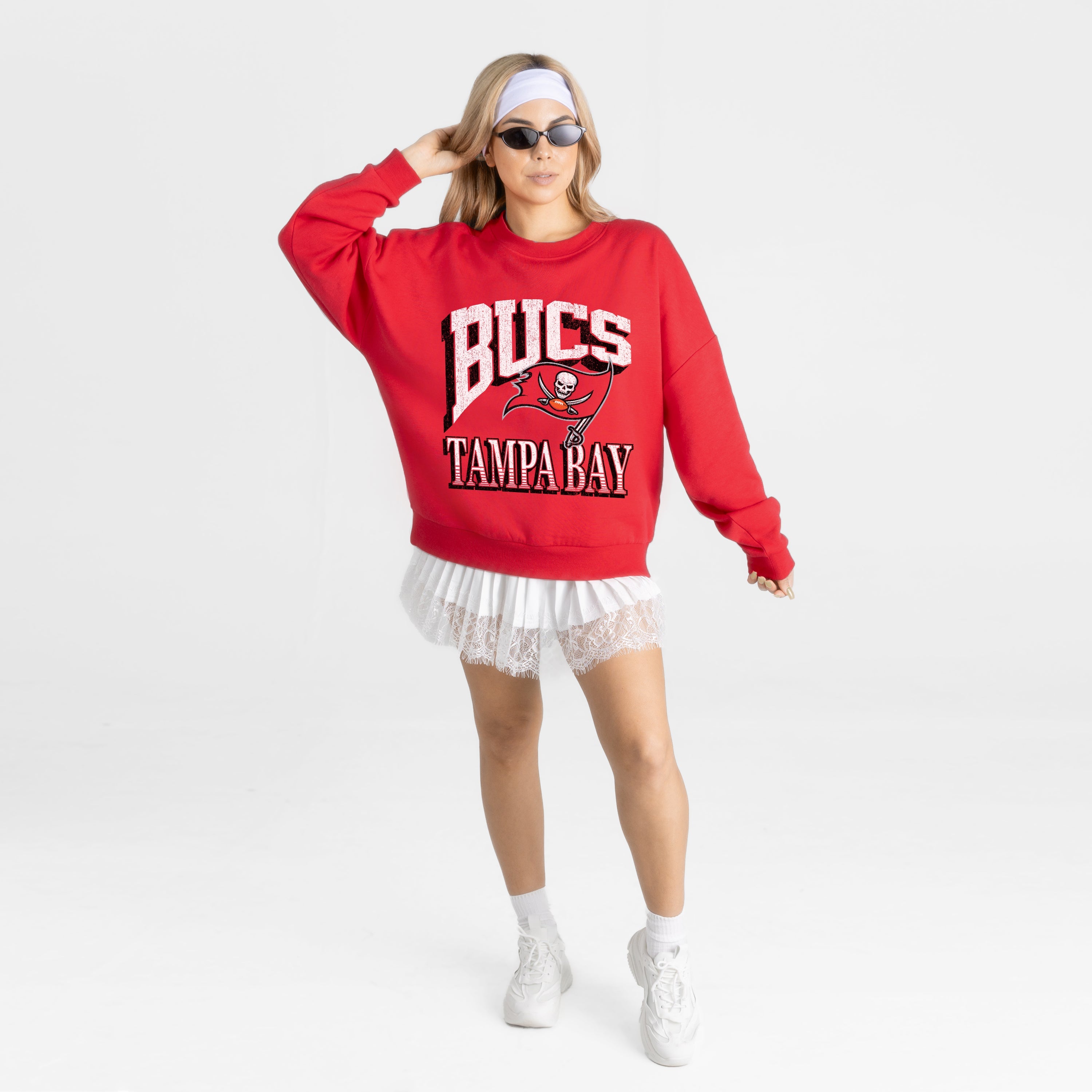 TAMPA BAY BUCCANEERS MAIN CHARACTER PREMIUM FLEECE DROP SHOULDER CREWNECK PULLOVER