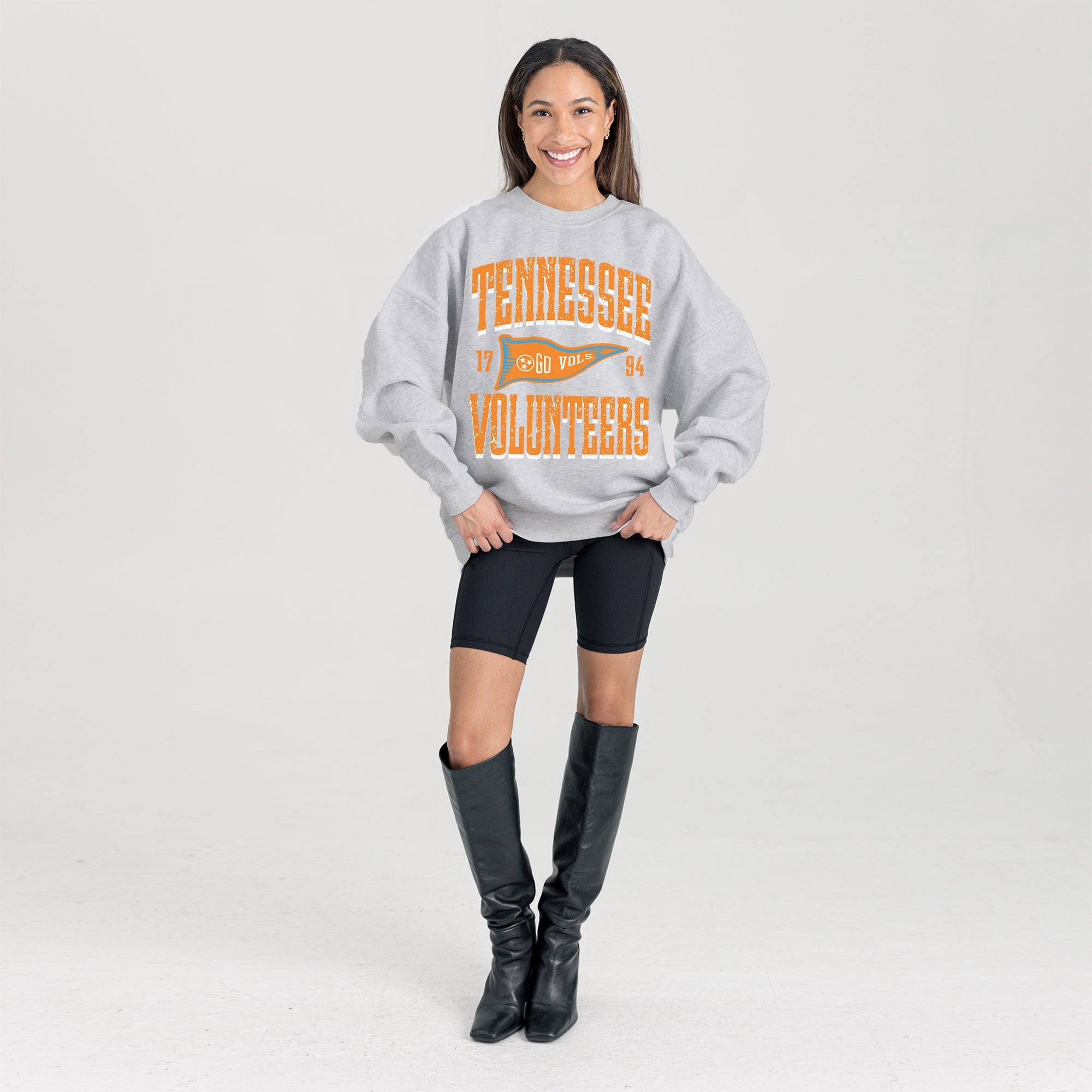 TENNESSEE VOLUNTEERS PENNANT PRIDE PREMIUM FLEECE DROP SHOULDER CREWNECK PULLOVER