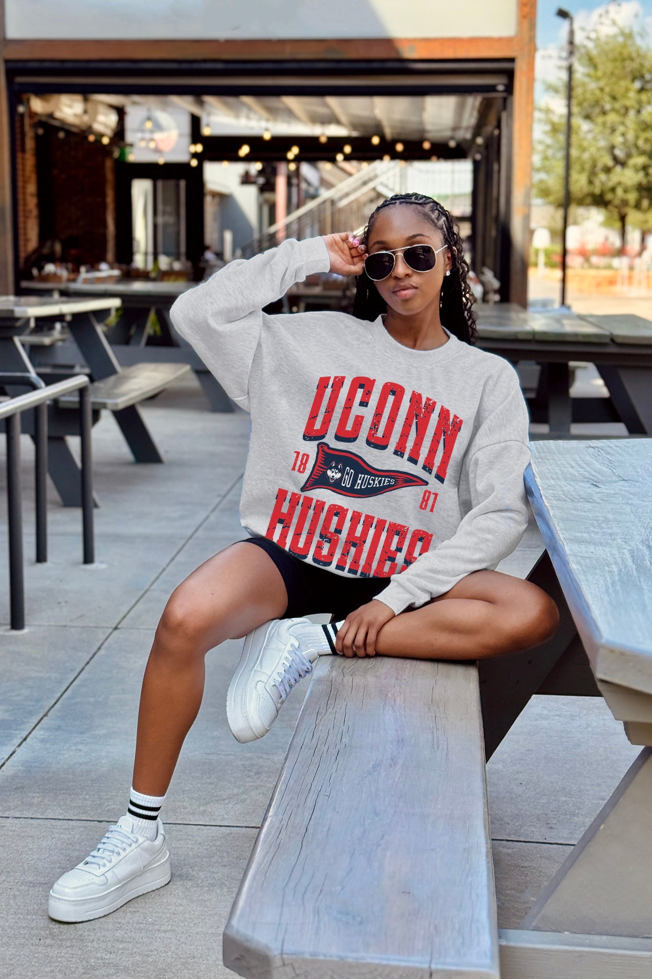 UCONN HUSKIES PENNANT PRIDE PREMIUM FLEECE DROP SHOULDER CREWNECK PULLOVER