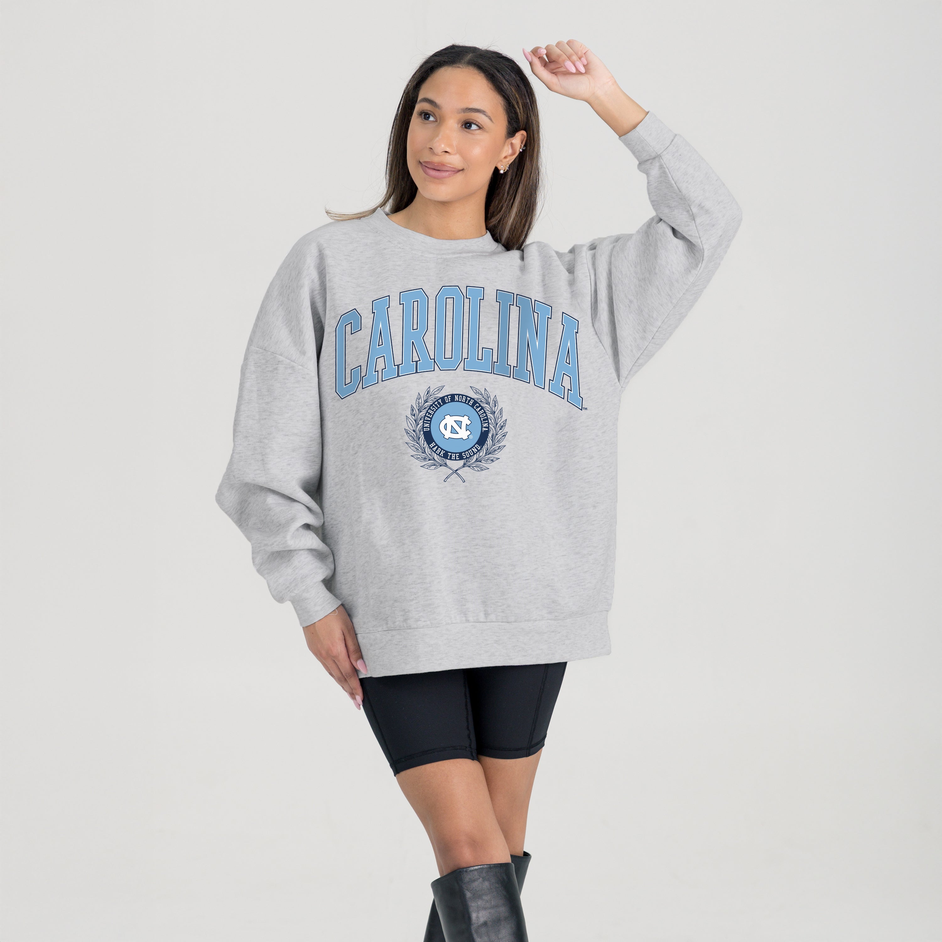 NORTH CAROLINA TAR HEELS TRADITION REFINED PREMIUM FLEECE CREWNECK PULLOVER