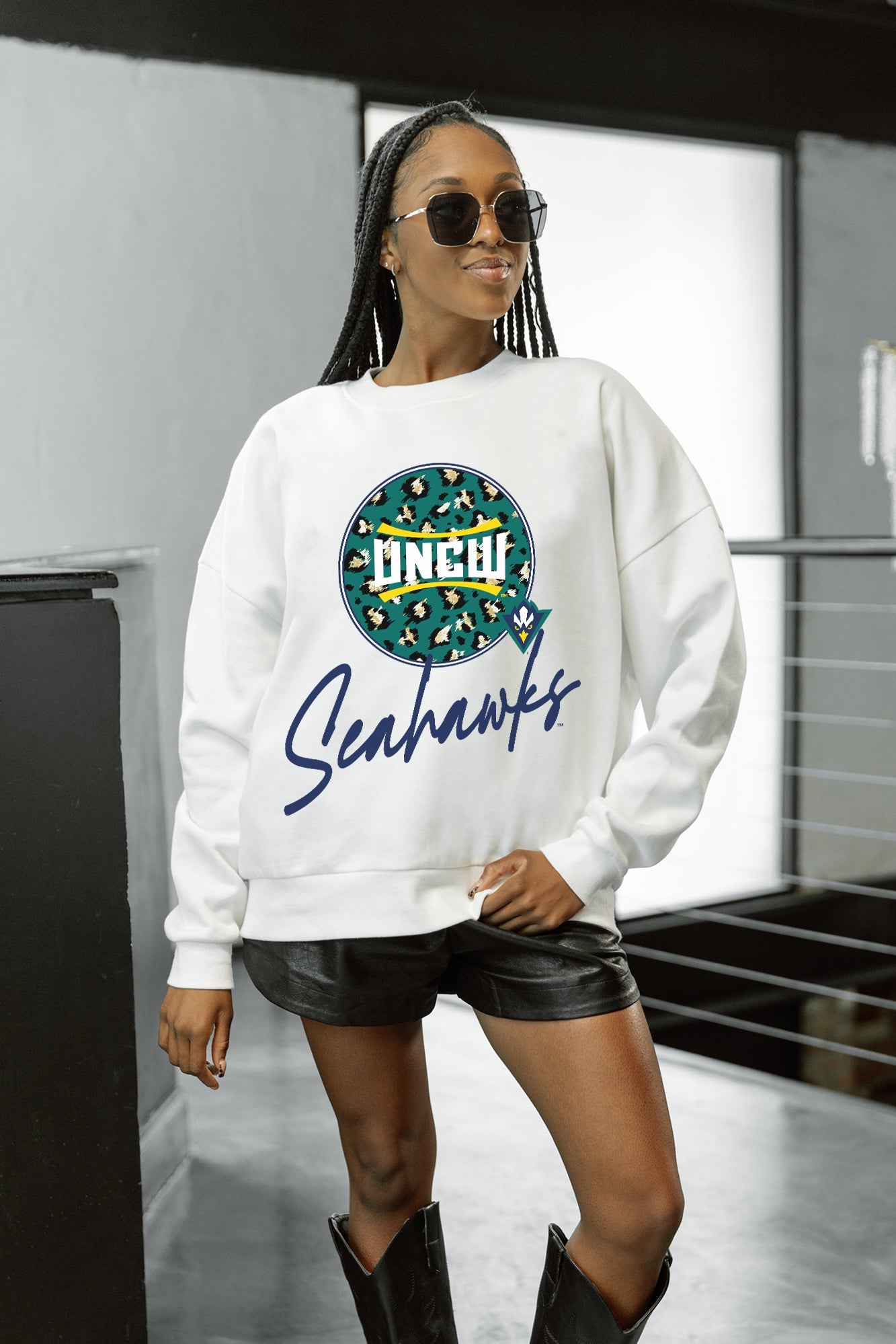 UNC WILMINGTON SEAHAWKS WILD BREAKTHROUGH PREMIUM FLEECE CREWNECK PULLOVER