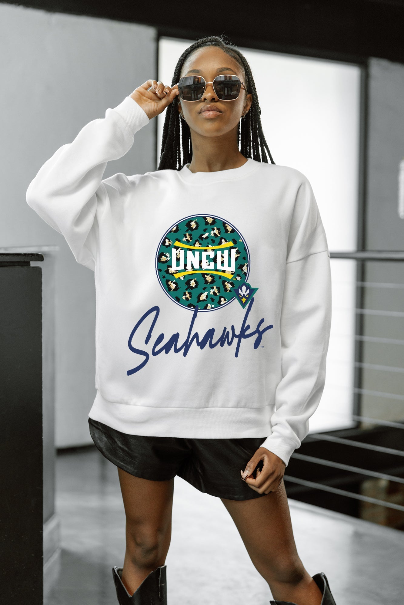 UNC WILMINGTON SEAHAWKS WILD BREAKTHROUGH PREMIUM FLEECE CREWNECK PULLOVER