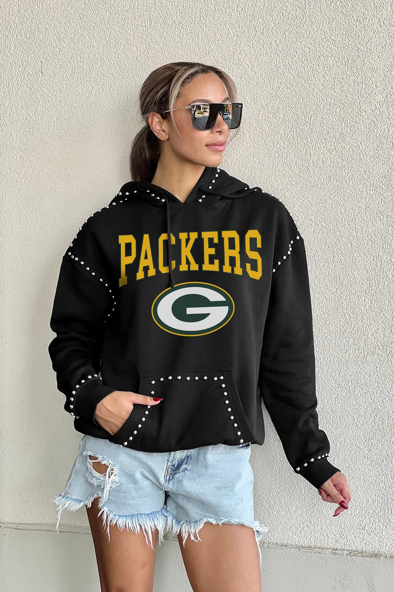 GREEN BAY PACKERS Catch the Vibe Studded Detail Fleece Front-Pocket Hoodie