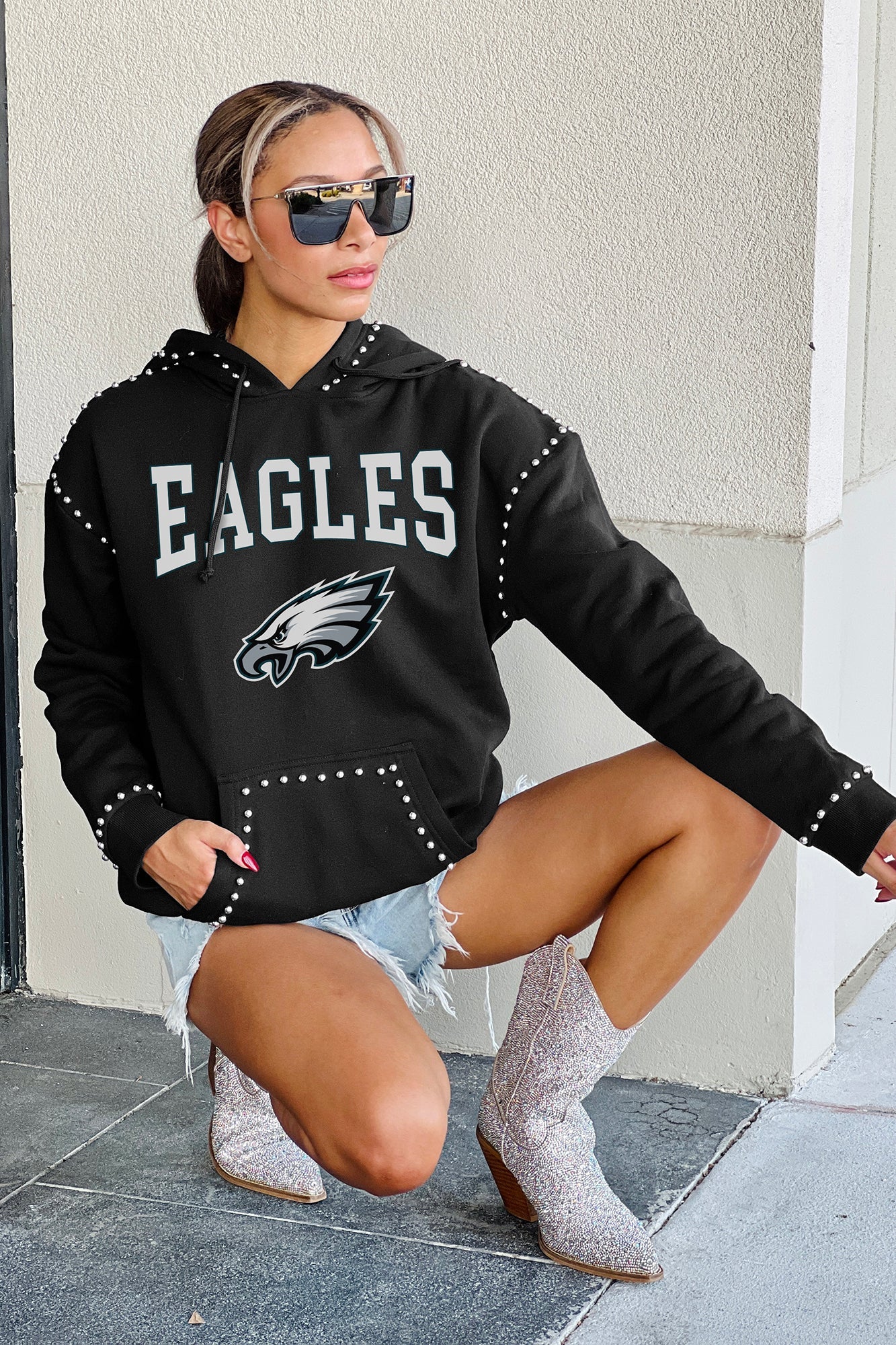PHILADELPHIA EAGLES Catch the Vibe Studded Detail Fleece Front-Pocket Hoodie