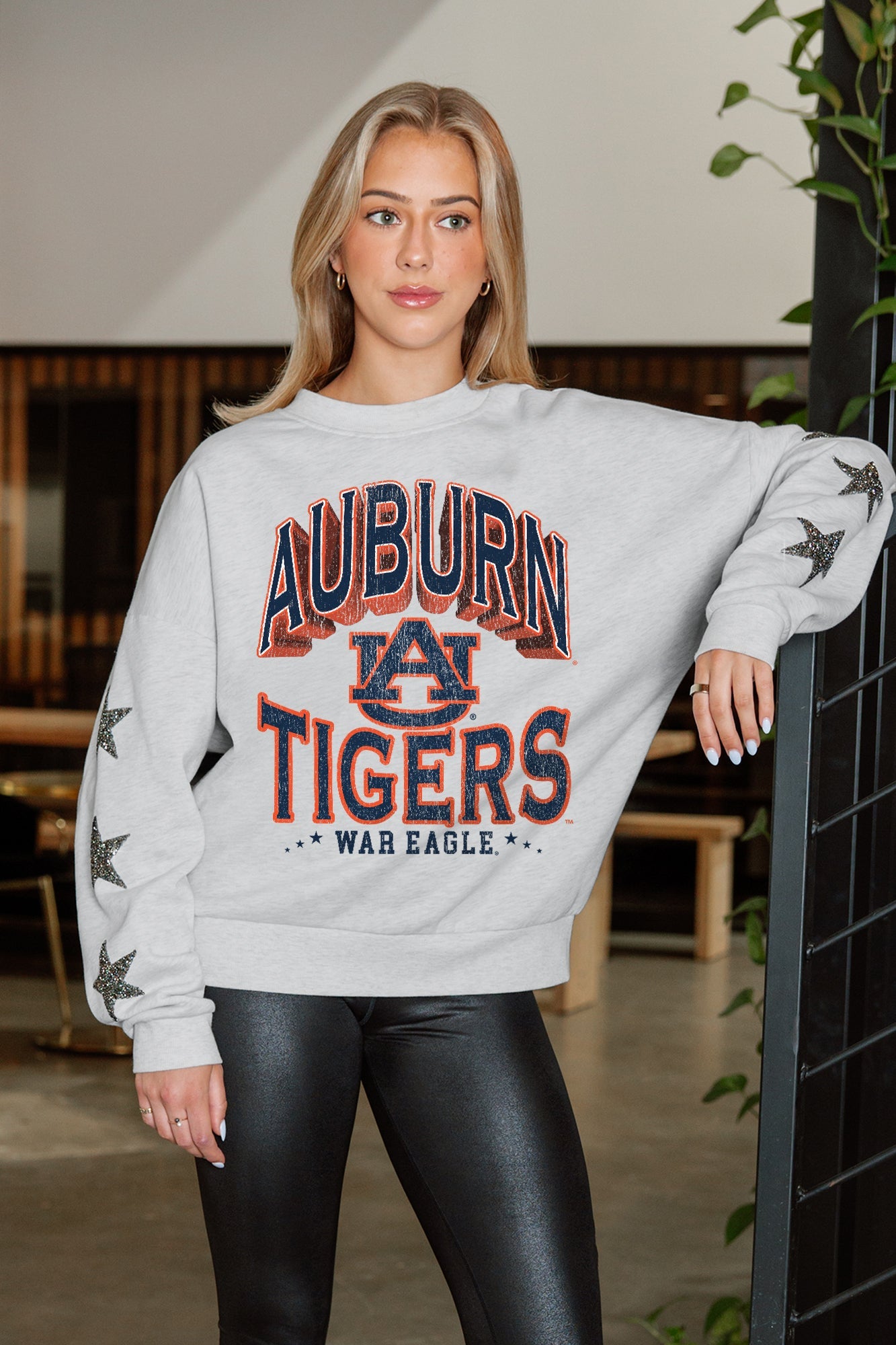 AUBURN TIGERS RESILIENCE STAR EMBELLISHED CREW SWEATSHIRT