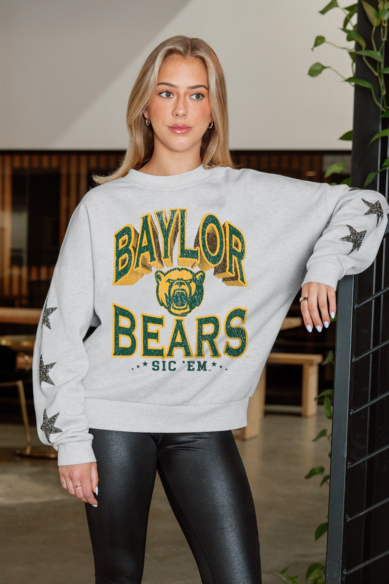 BAYLOR BEARS RESILIENCE STAR EMBELLISHED CREW SWEATSHIRT