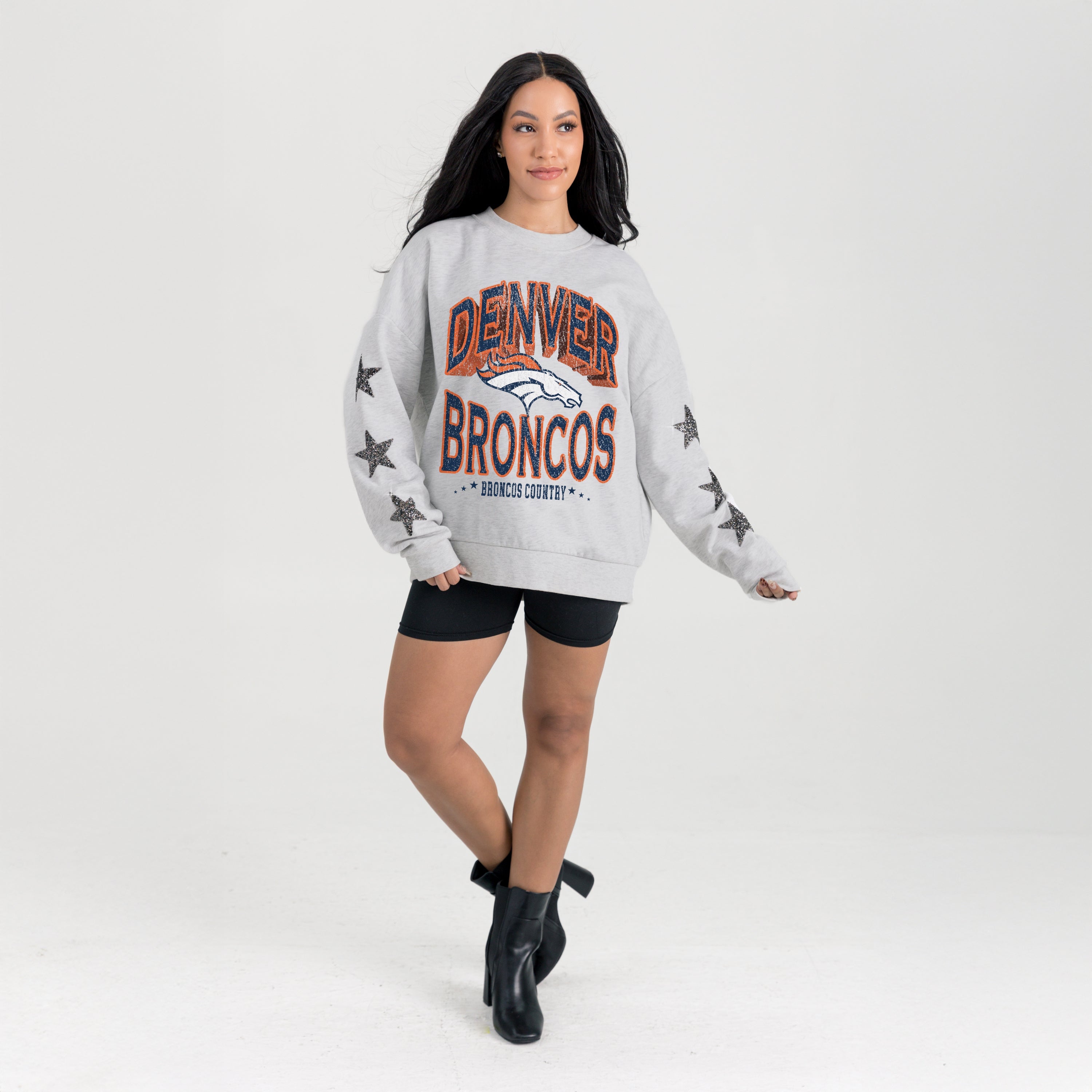 DENVER BRONCOS RESILIENCE STAR EMBELLISHED CREW SWEATSHIRT