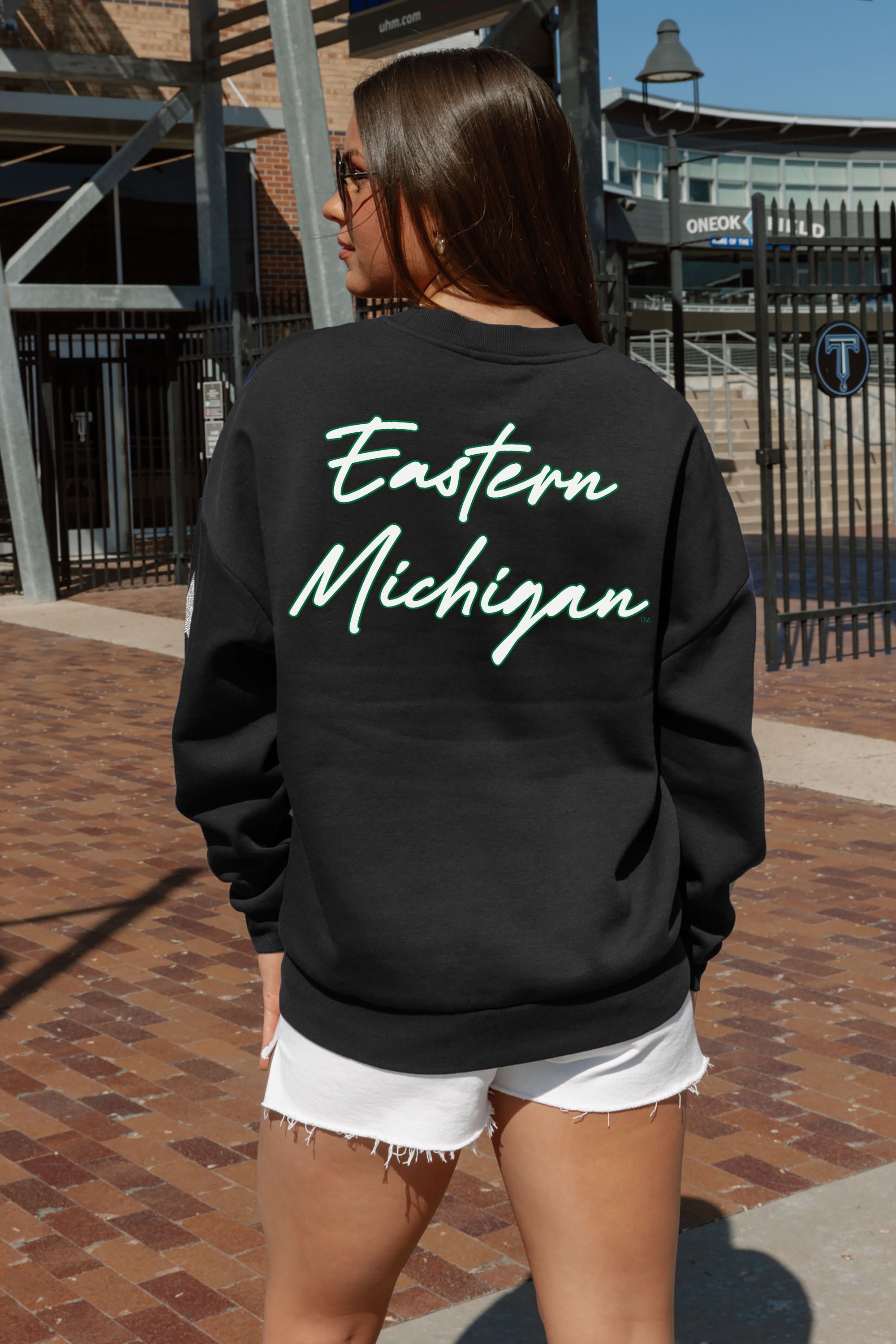 EASTERN MICHIGAN EAGLES DEDICATION EMBELLISHED STAR SLEEVE CREWNECK PULLOVER