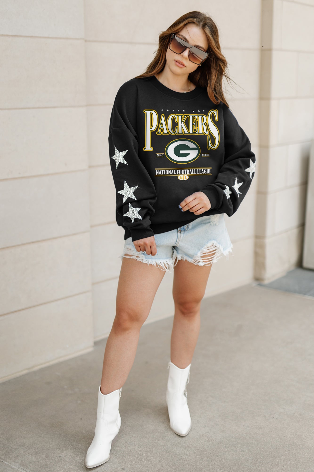 GREEN BAY PACKERS GAMEDAY GLIMMER EMBELLISHED STAR SLEEVE CREWNECK PULLOVER