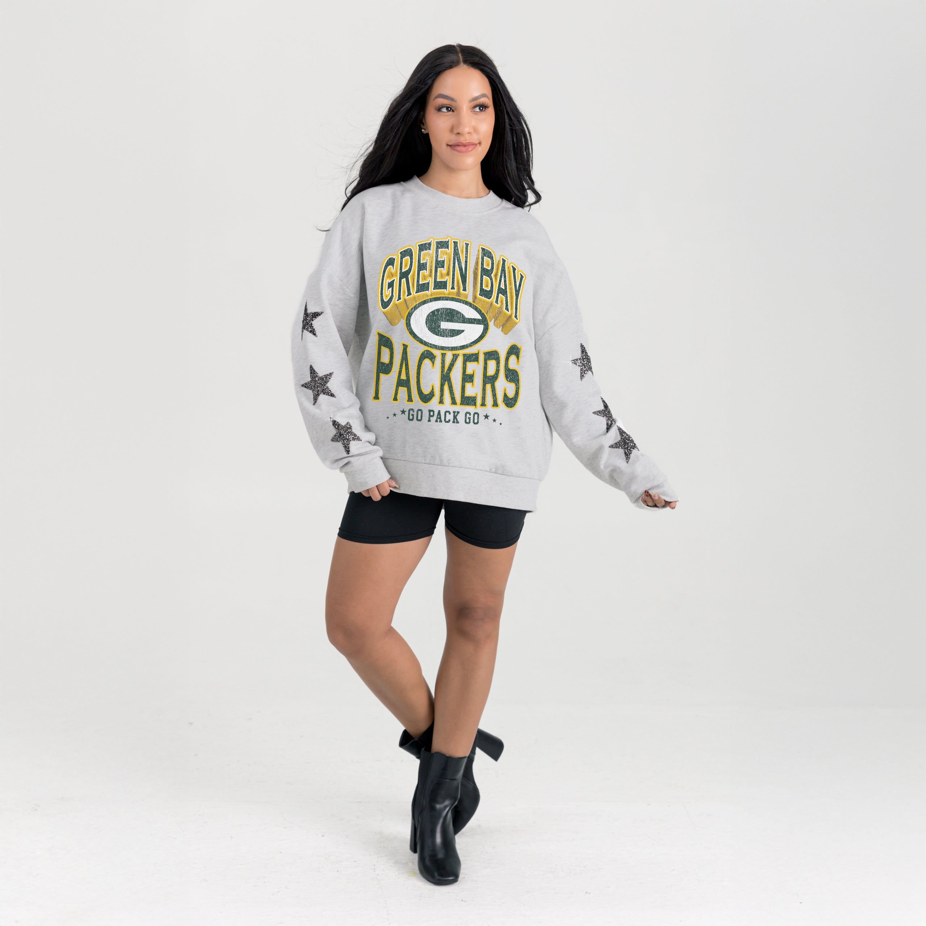 GREEN BAY PACKERS RESILIENCE STAR EMBELLISHED CREW SWEATSHIRT