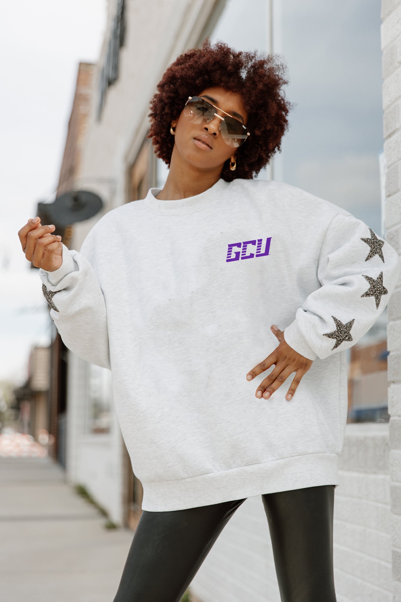 GRAND CANYON ANTELOPES DEDICATION EMBELLISHED STAR SLEEVE CREWNECK PULLOVER