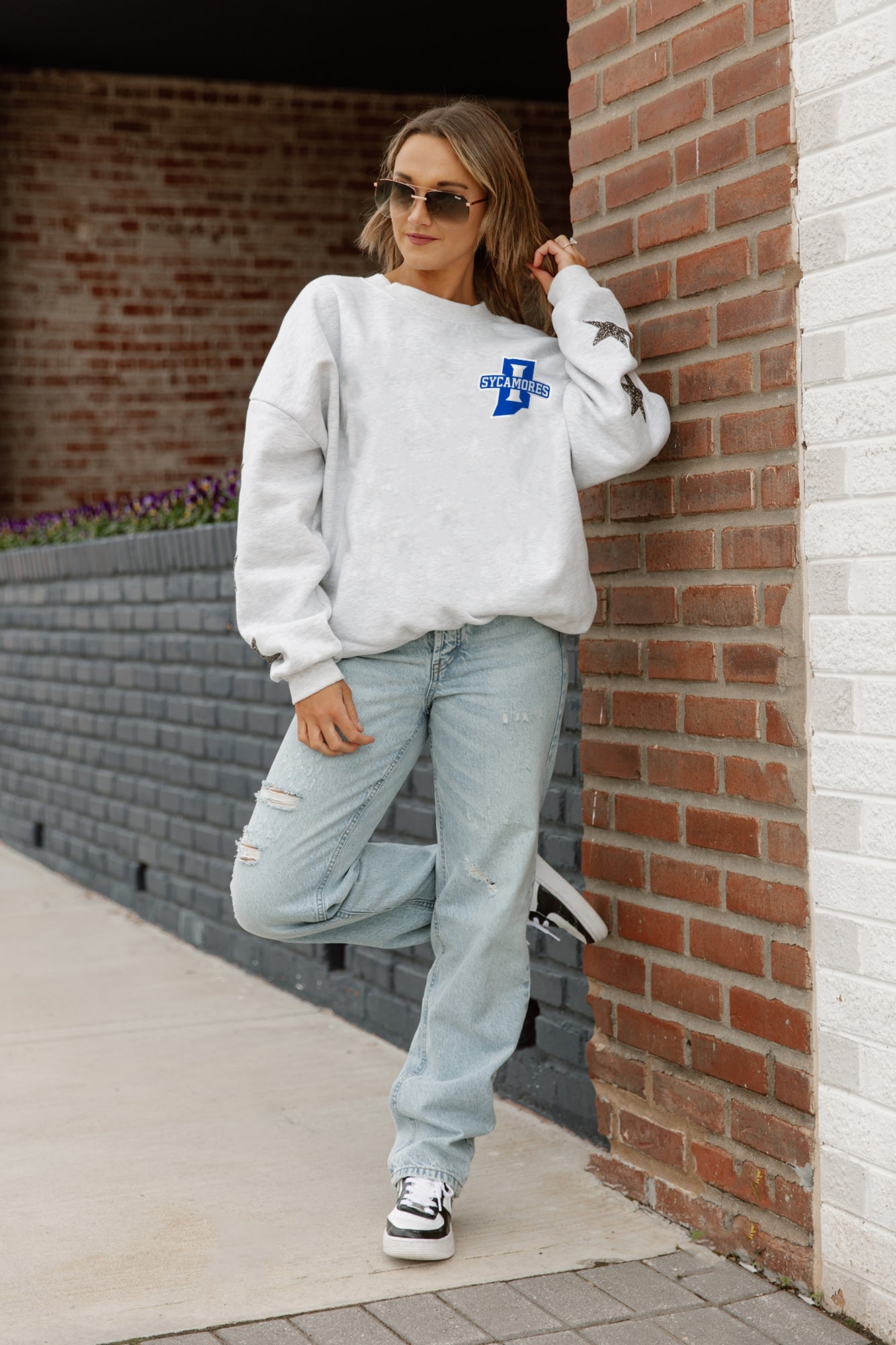 INDIANA STATE SYCAMORES DEDICATION EMBELLISHED STAR SLEEVE CREWNECK PULLOVER