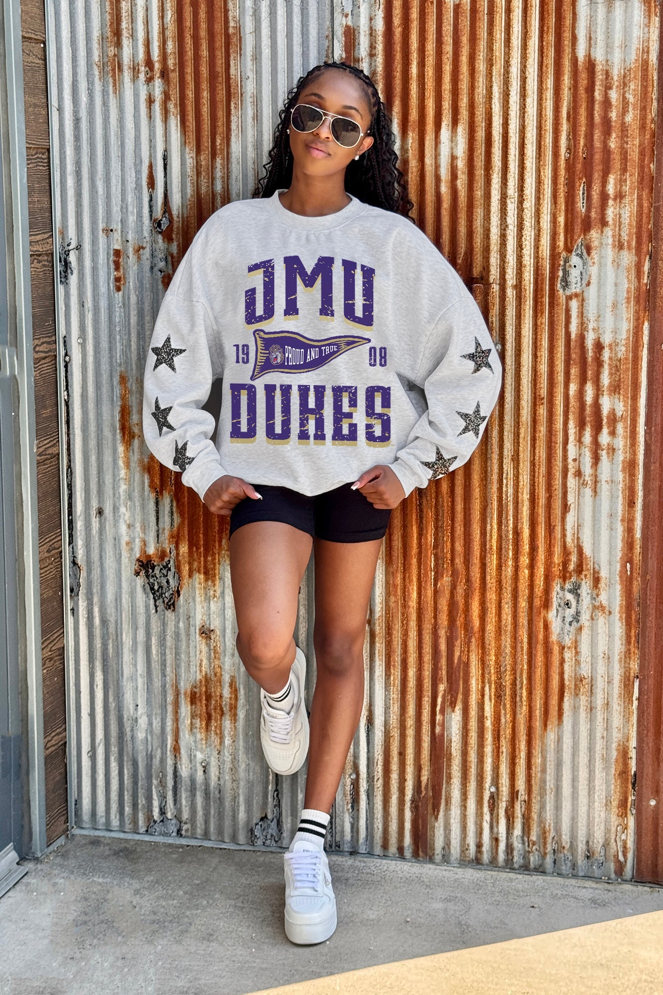 JAMES MADISON DUKES PENNANT PRIDE EMBELLISHED STAR SLEEVE CREWNECK PULLOVER