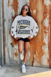 MICHIGAN WOLVERINES PENNANT PRIDE EMBELLISHED STAR SLEEVE CREWNECK PULLOVER