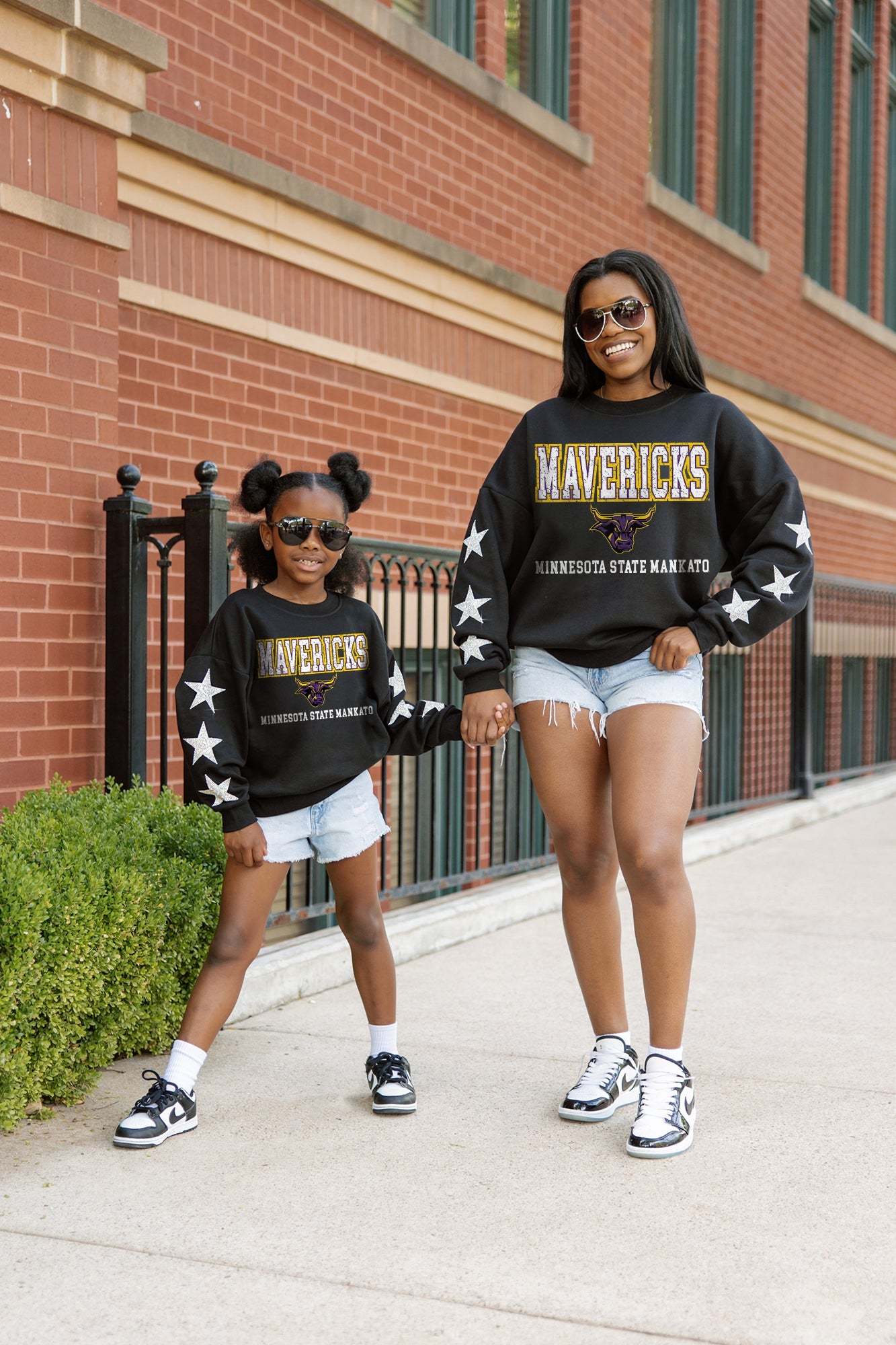 MINNESOTA STATE MANKATO MAVERICKS VELOCITY STAR EMBELLISHED CREW SWEATSHIRT
