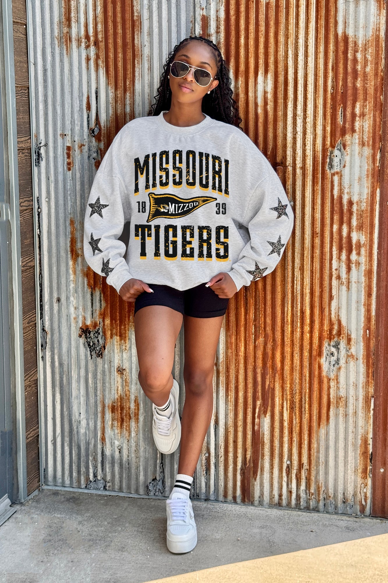 MISSOURI TIGERS PENNANT PRIDE EMBELLISHED STAR SLEEVE CREWNECK PULLOVER