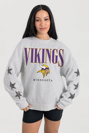 MINNESOTA VIKINGS BOLD PLAY STAR EMBELLISHED CREW SWEATSHIRT BY RANDI MAHOMES