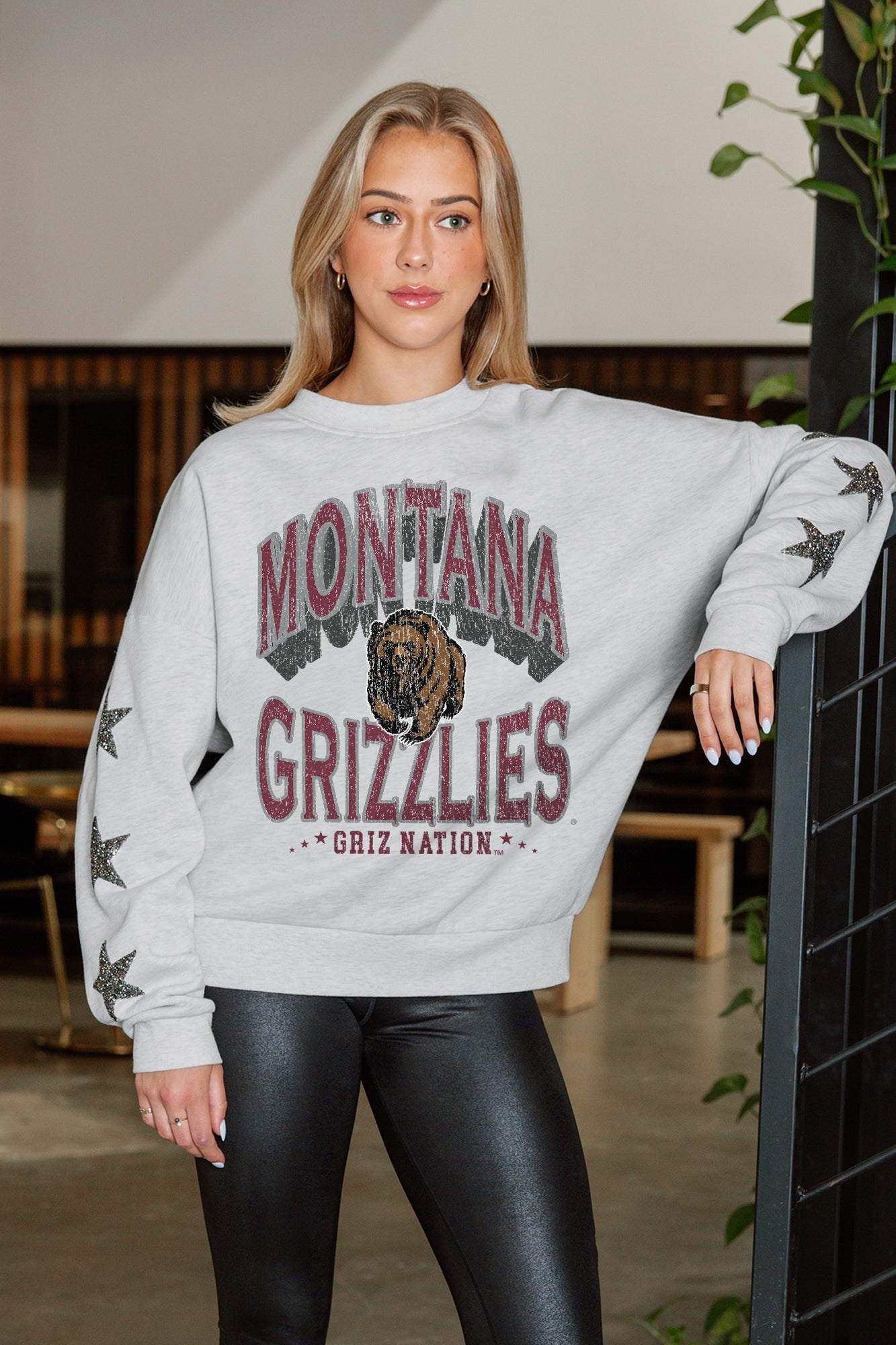 MONTANA GRIZZLIES RESILIENCE STAR EMBELLISHED CREW SWEATSHIRT