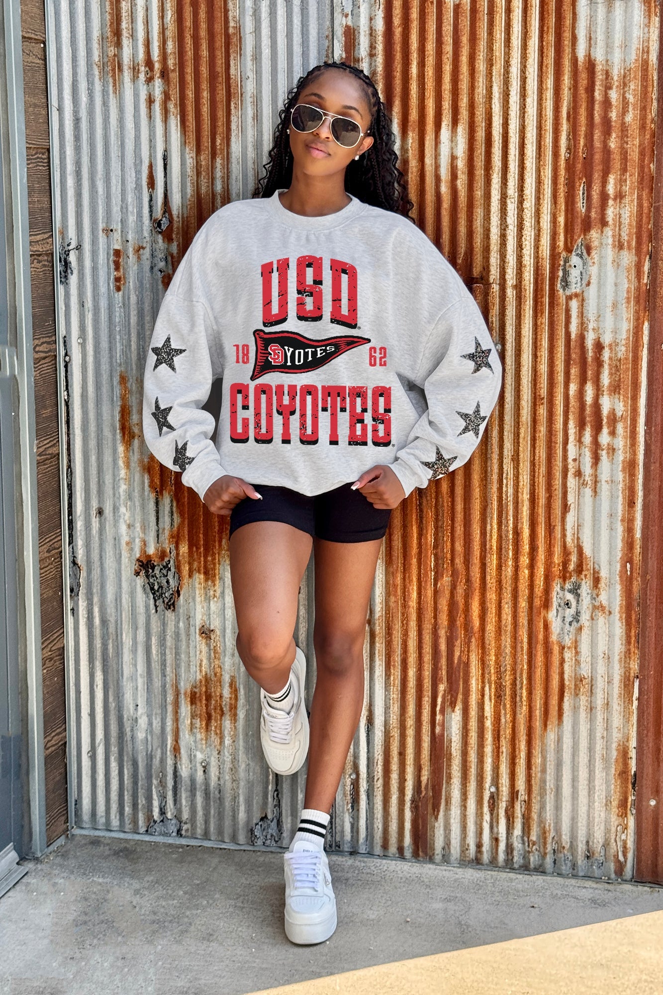 SOUTH DAKOTA COYOTES PENNANT PRIDE EMBELLISHED STAR SLEEVE CREWNECK PULLOVER