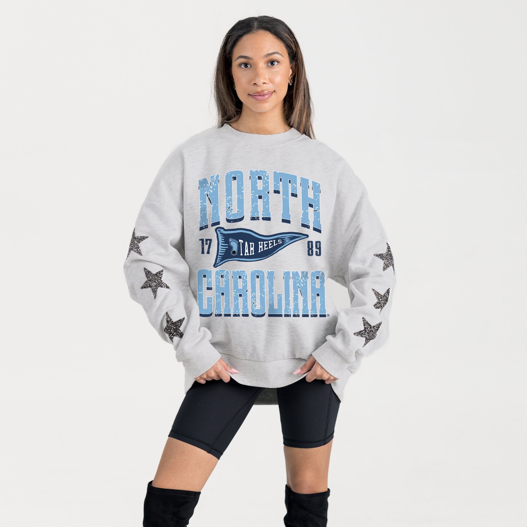 NORTH CAROLINA TAR HEELS PENNANT PRIDE EMBELLISHED STAR SLEEVE CREWNECK PULLOVER