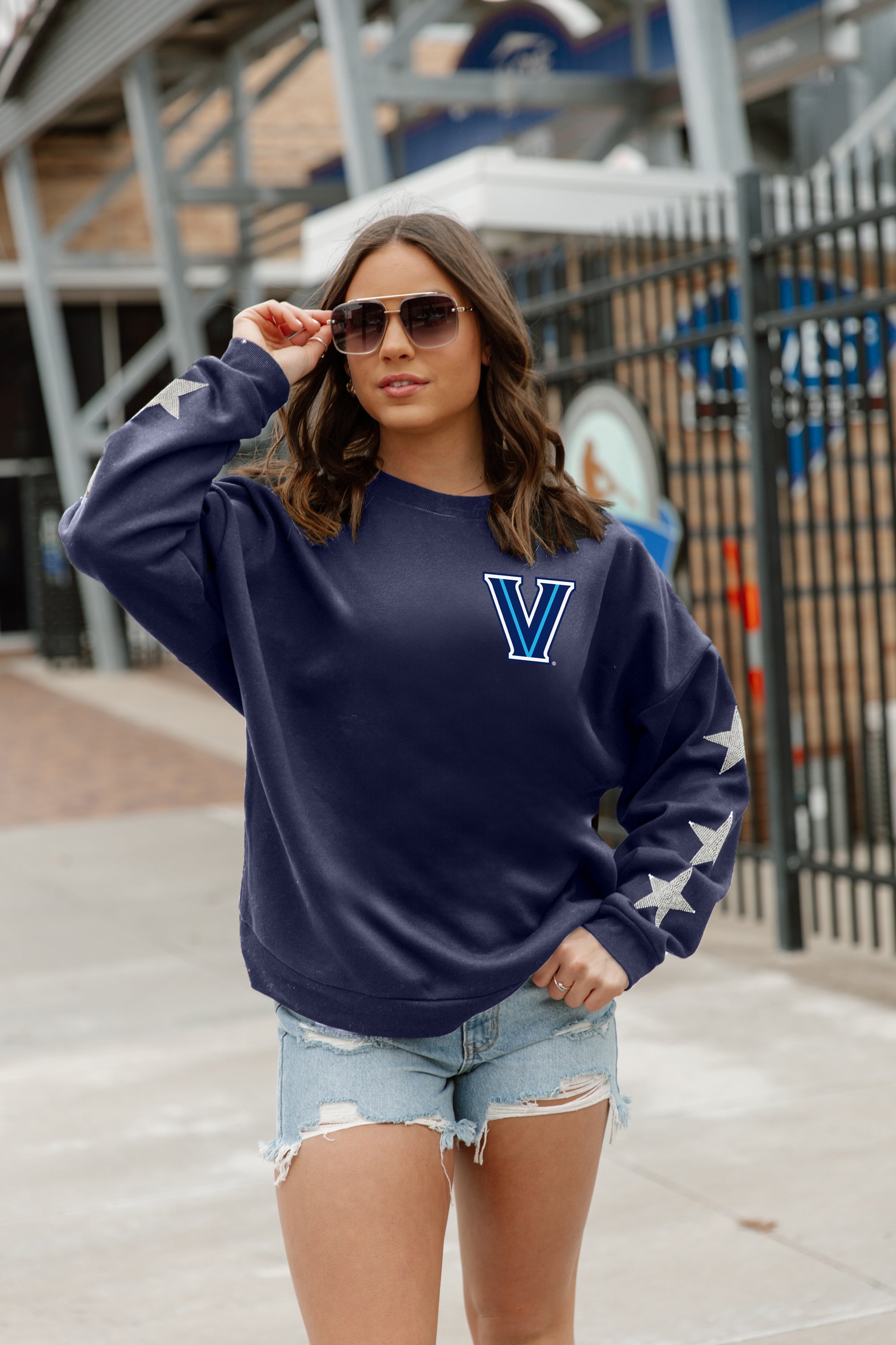VILLANOVA WILDCATS DEDICATION EMBELLISHED STAR SLEEVE CREWNECK PULLOVER