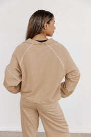 SPORTY ELEGANCE: FRENCH TERRY TRACKSUIT IN TAN