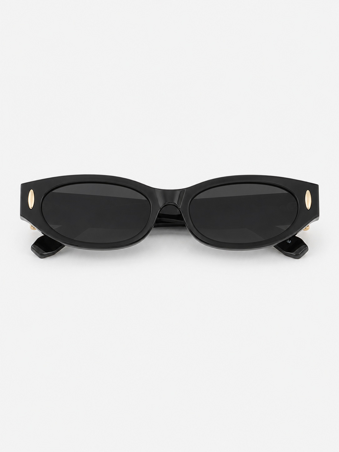 MODERN MUSE BUCKLE ROUND SUNGLASSES IN BLACK