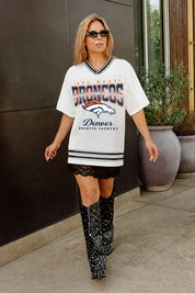 DENVER BRONCOS SQUAD MENTALITY OVERSIZED MESH FASHION TOP