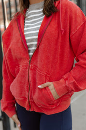 VINTAGE VIBE ZIP HOODIE IN RED