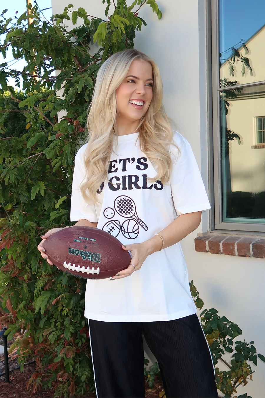 SPORTY GO GIRL OVERSIZED CREWNECK TEE