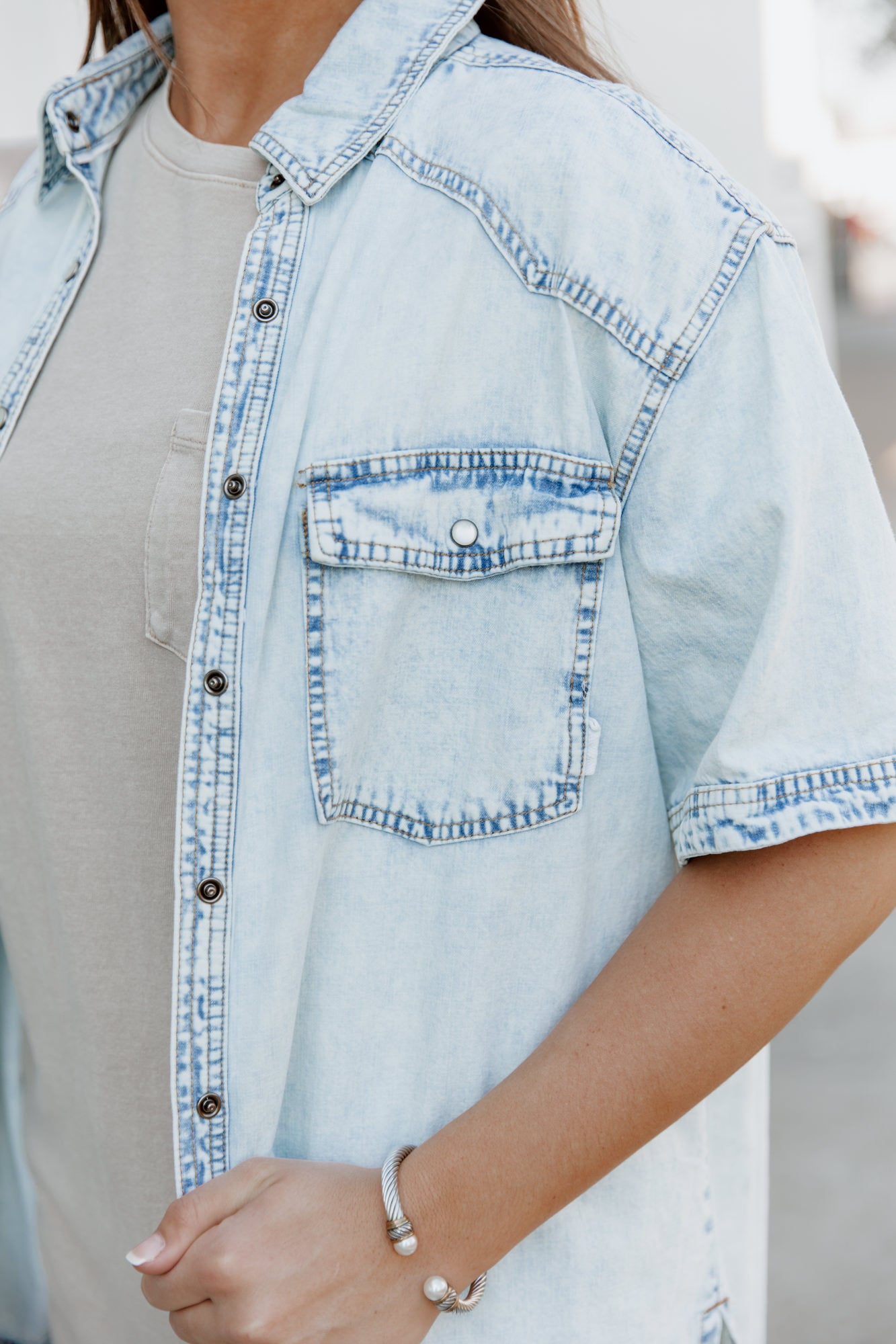 DENIM DOLL BUTTON UP SHACKET