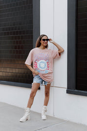 VICTORY VIBES GRAPHIC TEE