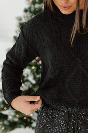 CUDDLE-UP CUTE WOMEN'S RELAX FIT SWEATER IN BLACK