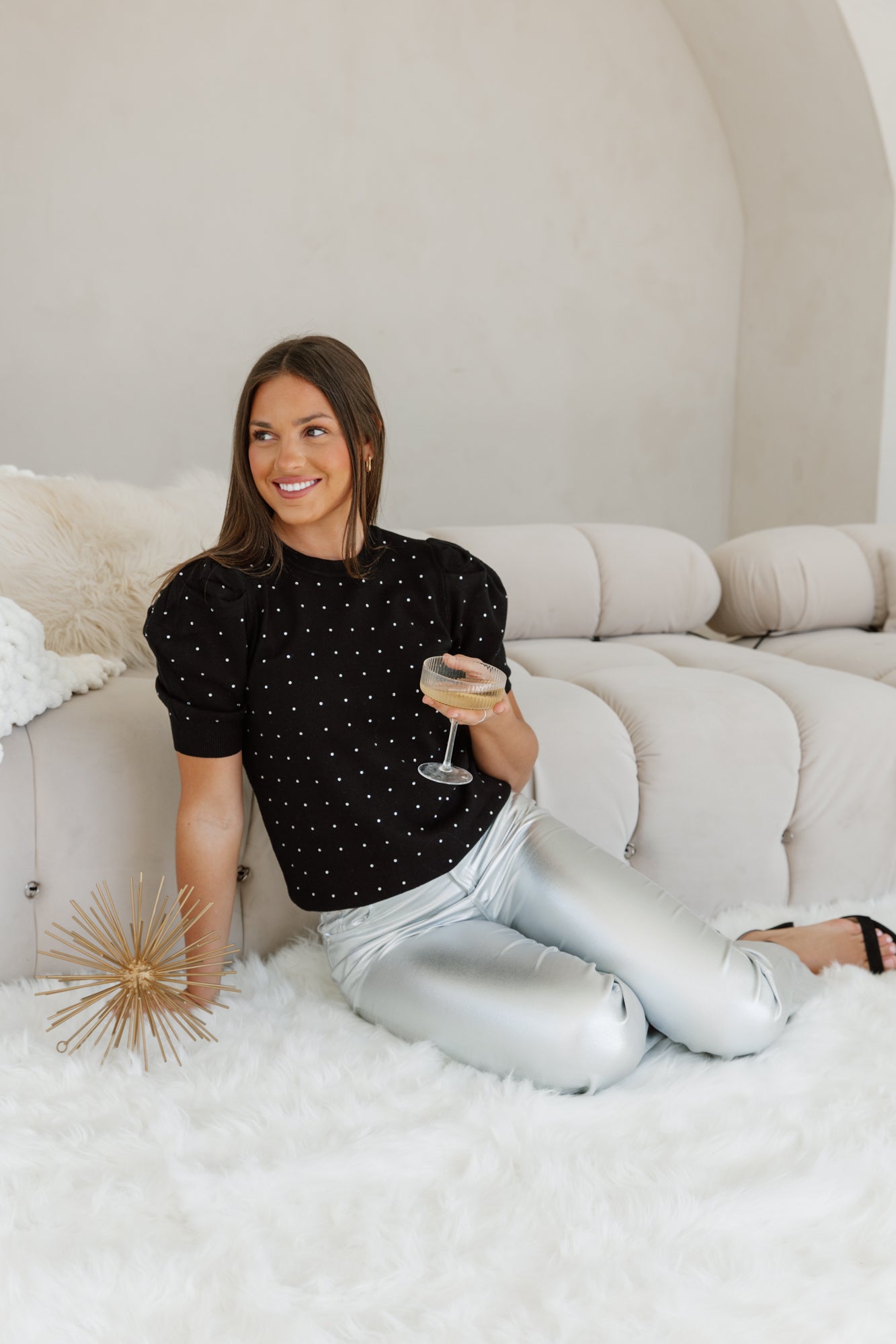 LUXE RHINESTONE DETAIL TOP IN BLACK