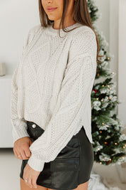 CUDDLE-UP CUTE WOMEN'S RELAX FIT SWEATER IN BONE