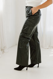 LEATHER COMFORT CARGO PANTS