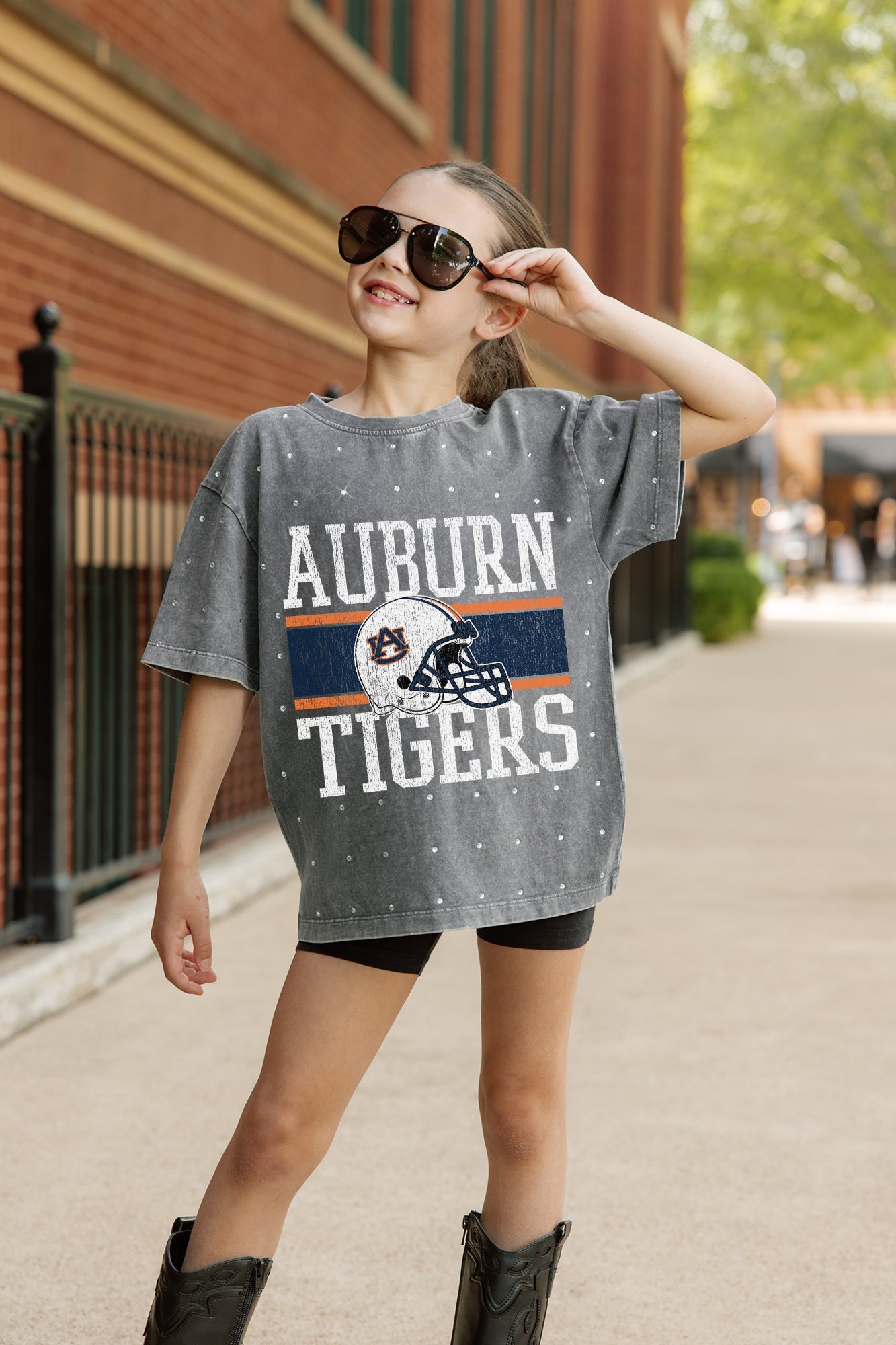 AUBURN TIGERS ON THE BALL KIDS MINI RHINESTONE OVERSIZED TEE