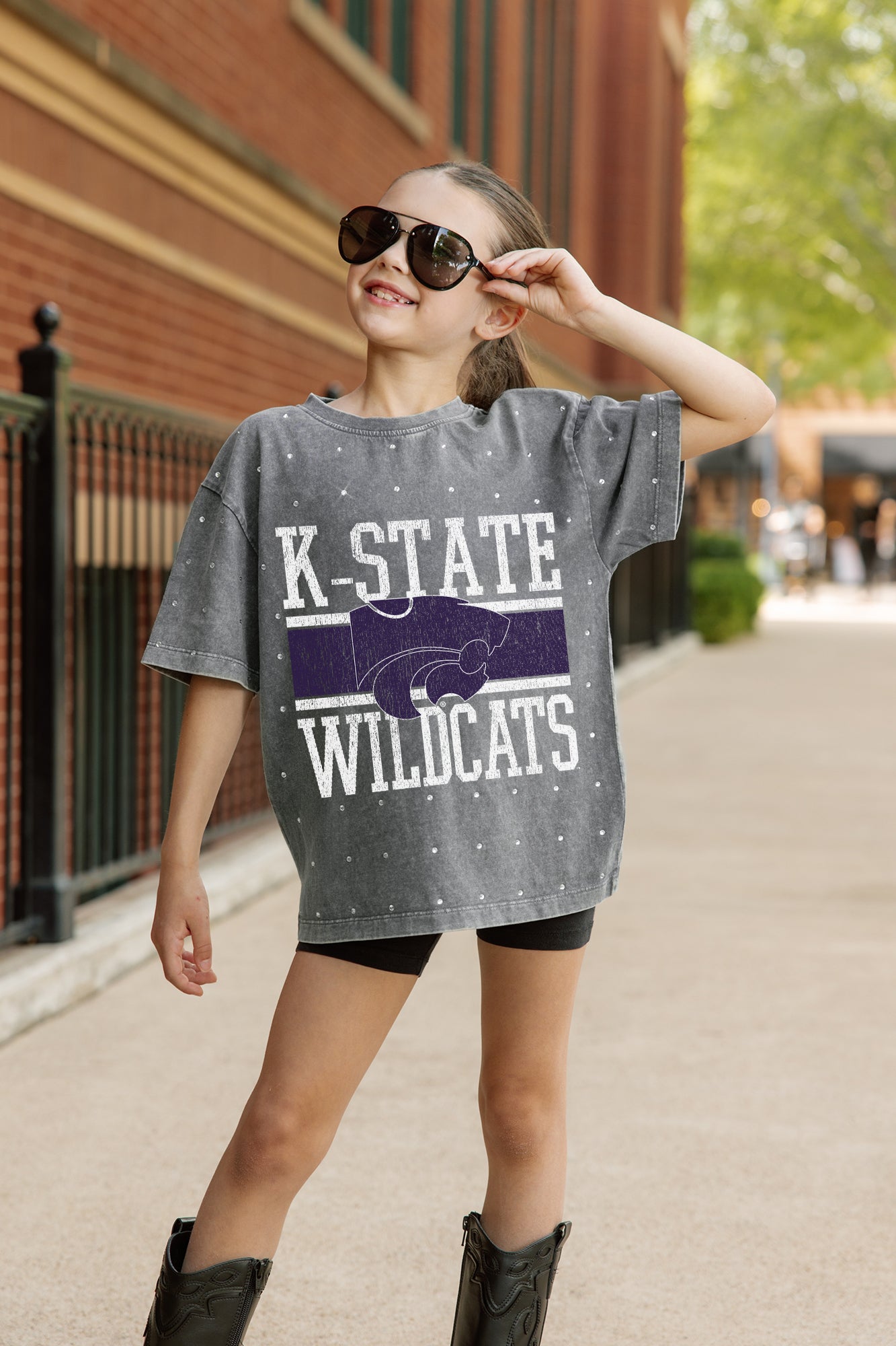 KANSAS STATE WILDCATS ON THE BALL KIDS MINI RHINESTONE OVERSIZED TEE
