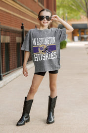 WASHINGTON HUSKIES ON THE BALL KIDS MINI RHINESTONE OVERSIZED TEE