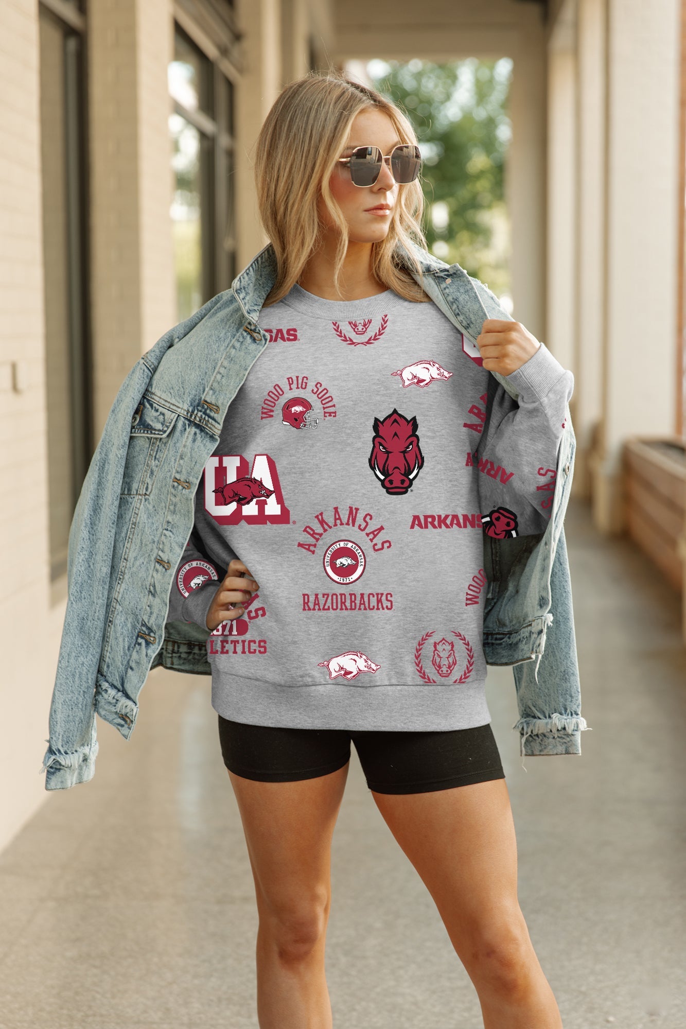 ARKANSAS RAZORBACKS ALWAYS ON REPEAT PREMIUM FLEECE CREW SWEATSHIRT