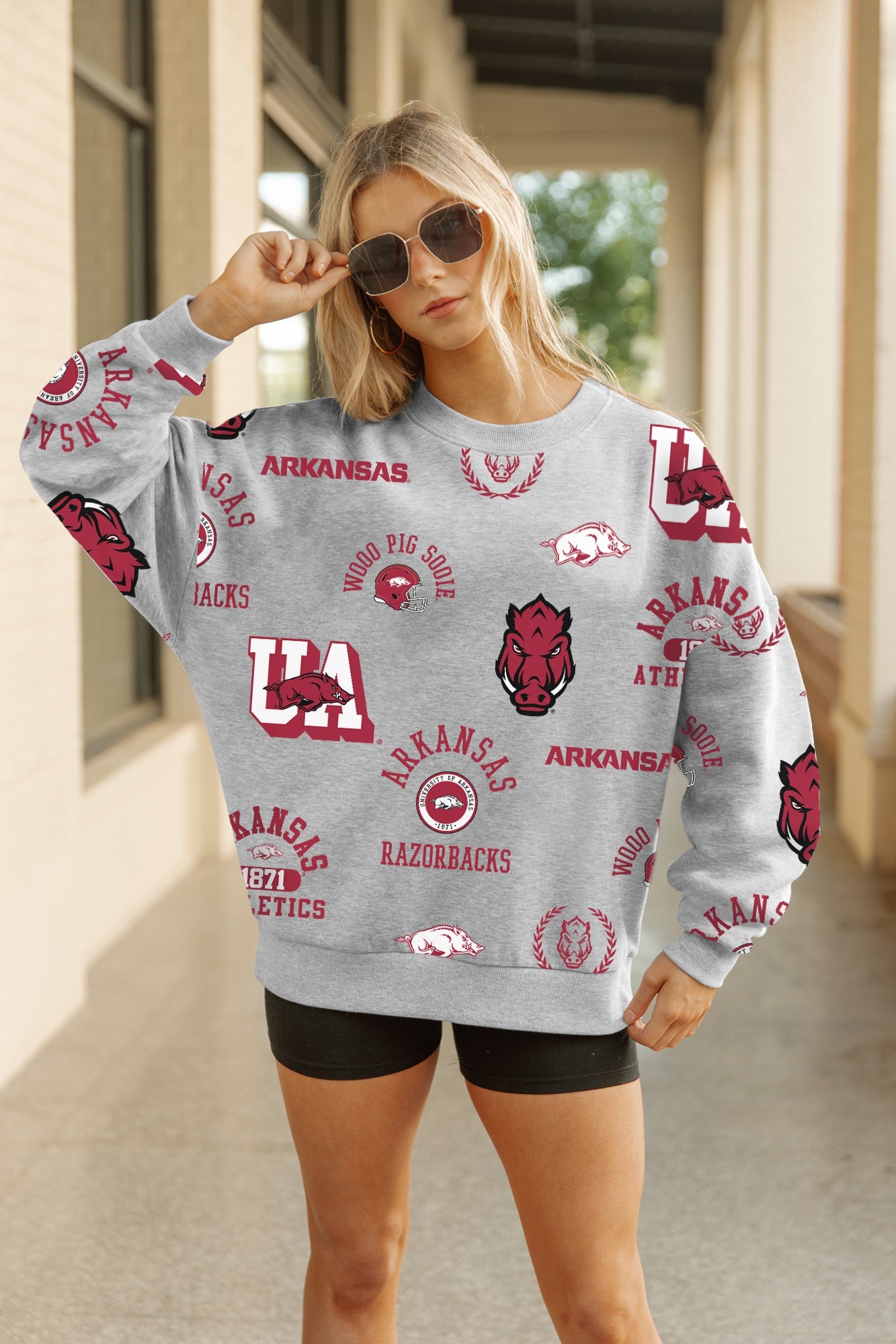ARKANSAS RAZORBACKS ALWAYS ON REPEAT PREMIUM FLEECE CREW SWEATSHIRT