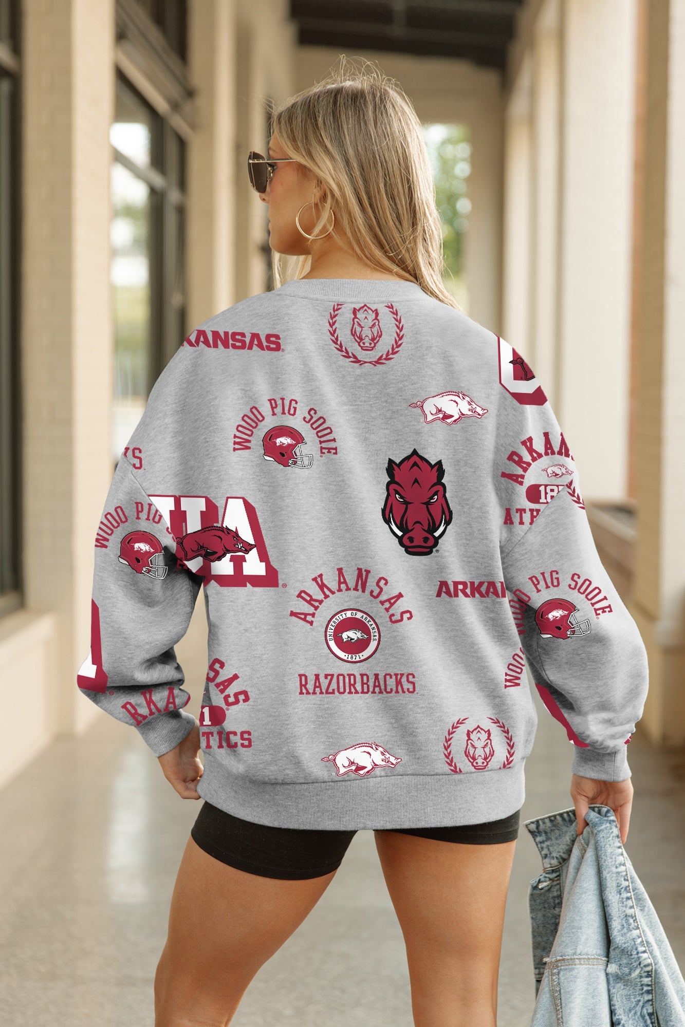 ARKANSAS RAZORBACKS ALWAYS ON REPEAT PREMIUM FLEECE CREW SWEATSHIRT