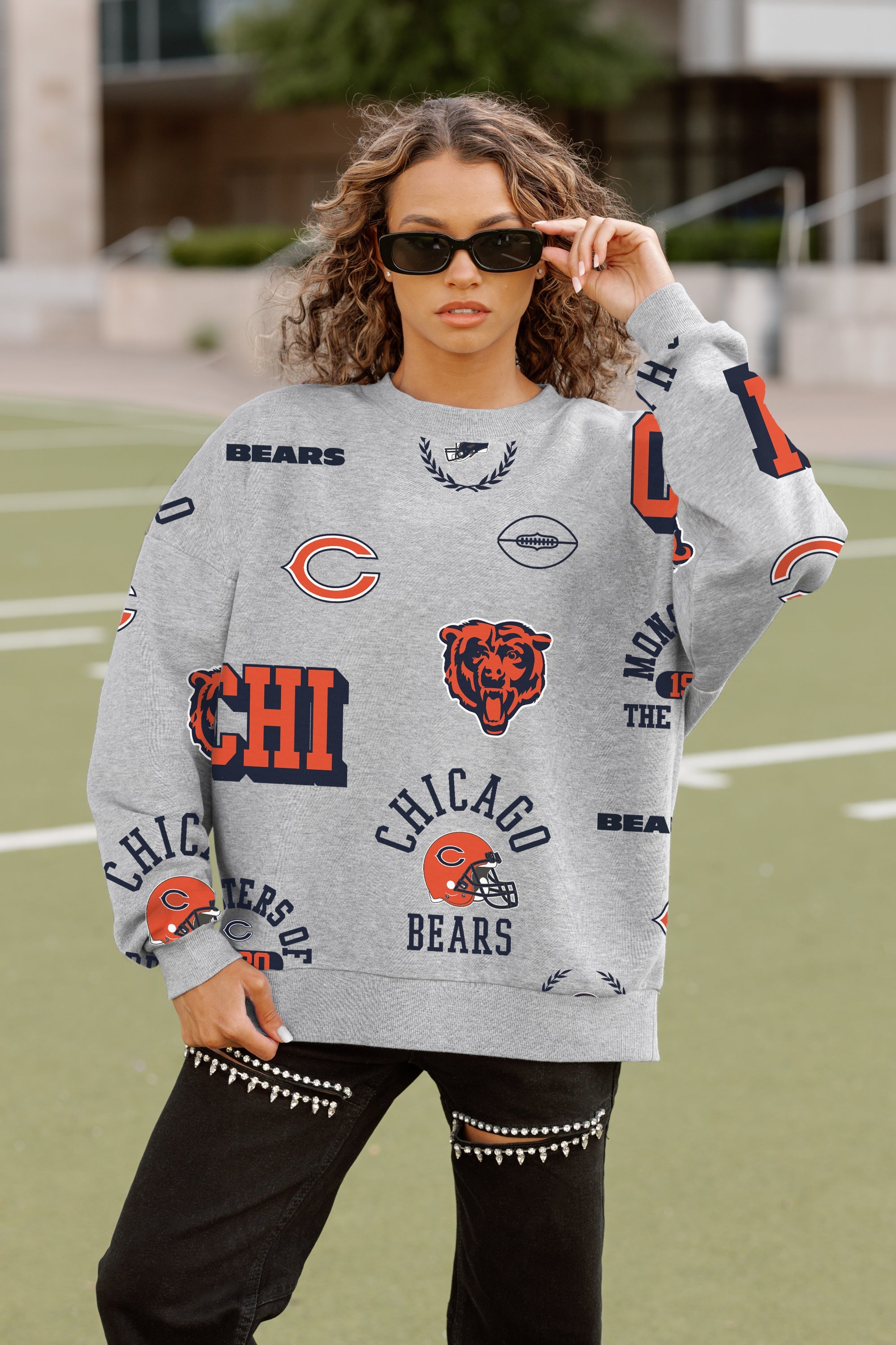 CHICAGO BEARS ALWAYS ON REPEAT PREMIUM FLEECE CREW SWEATSHIRT